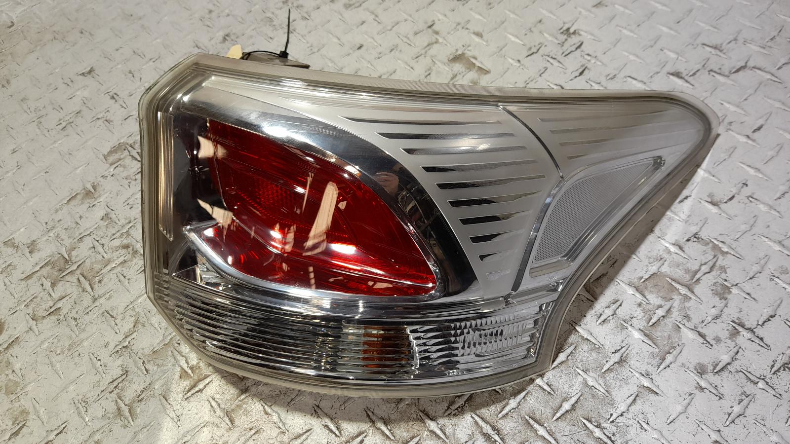 View Auto part Right Taillight Mitsubishi Outlander 2013