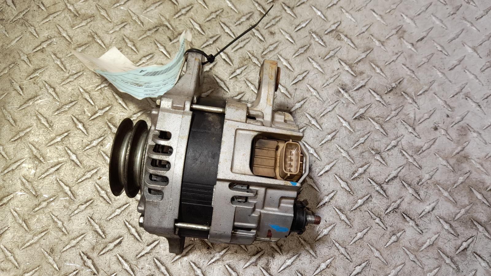 View Auto part Alternator Mitsubishi Pajero 2013