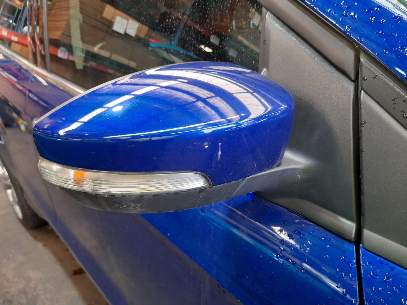 View Auto part Right Door Mirror Ford Escape 2017