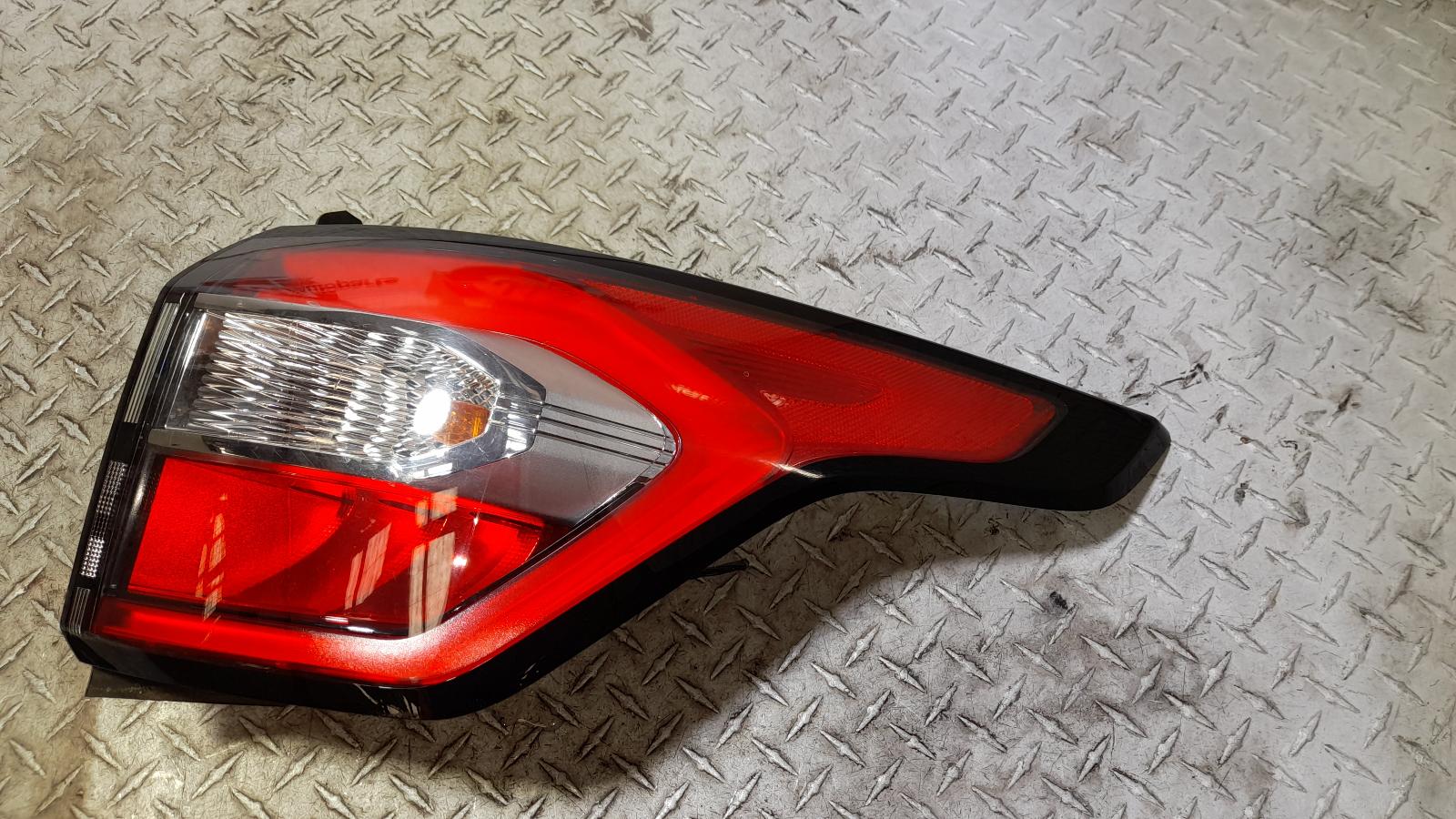 View Auto part Right Taillight Ford Escape 2017