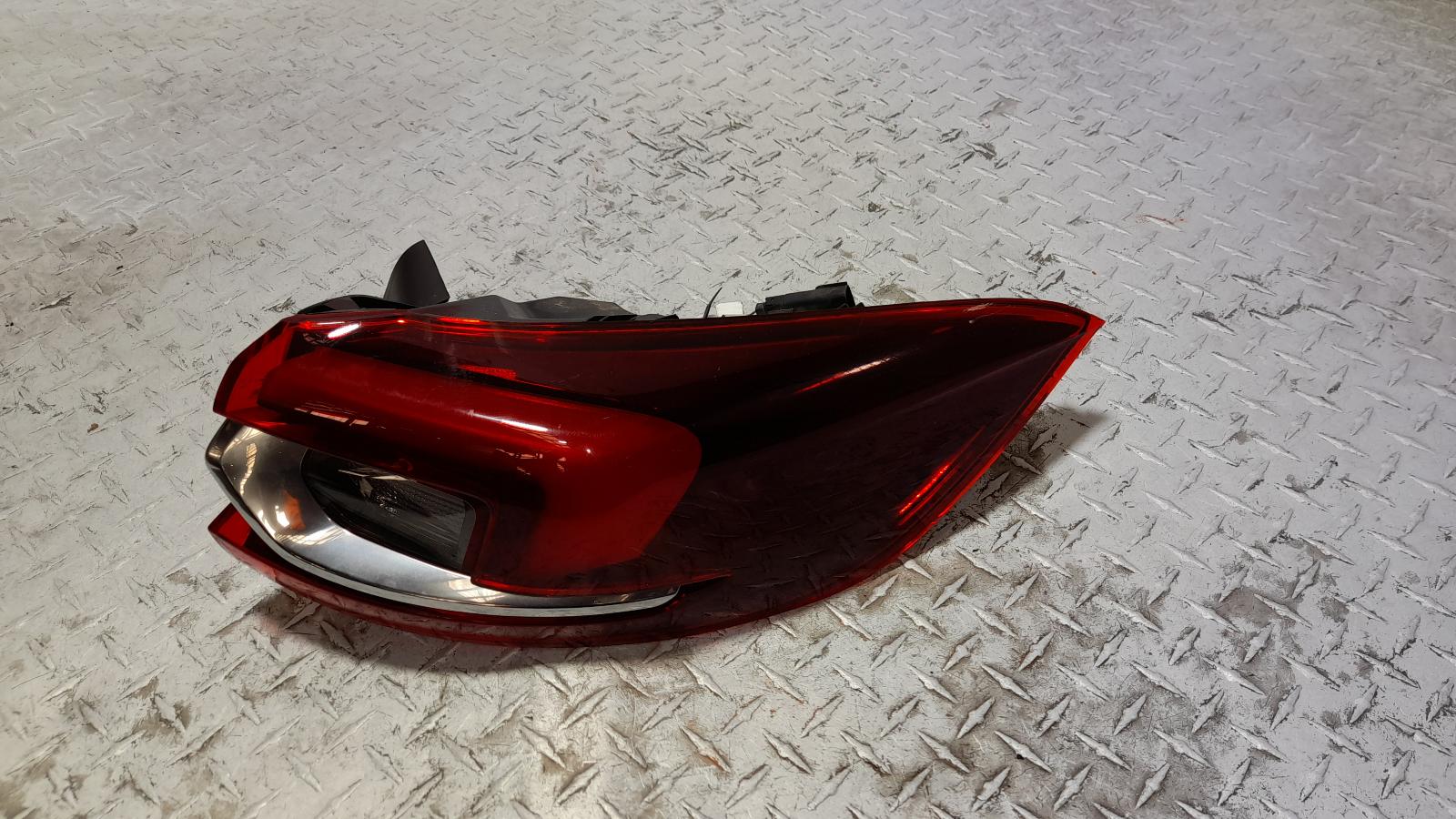 View Auto part Right Taillight Holden Commodore 2018