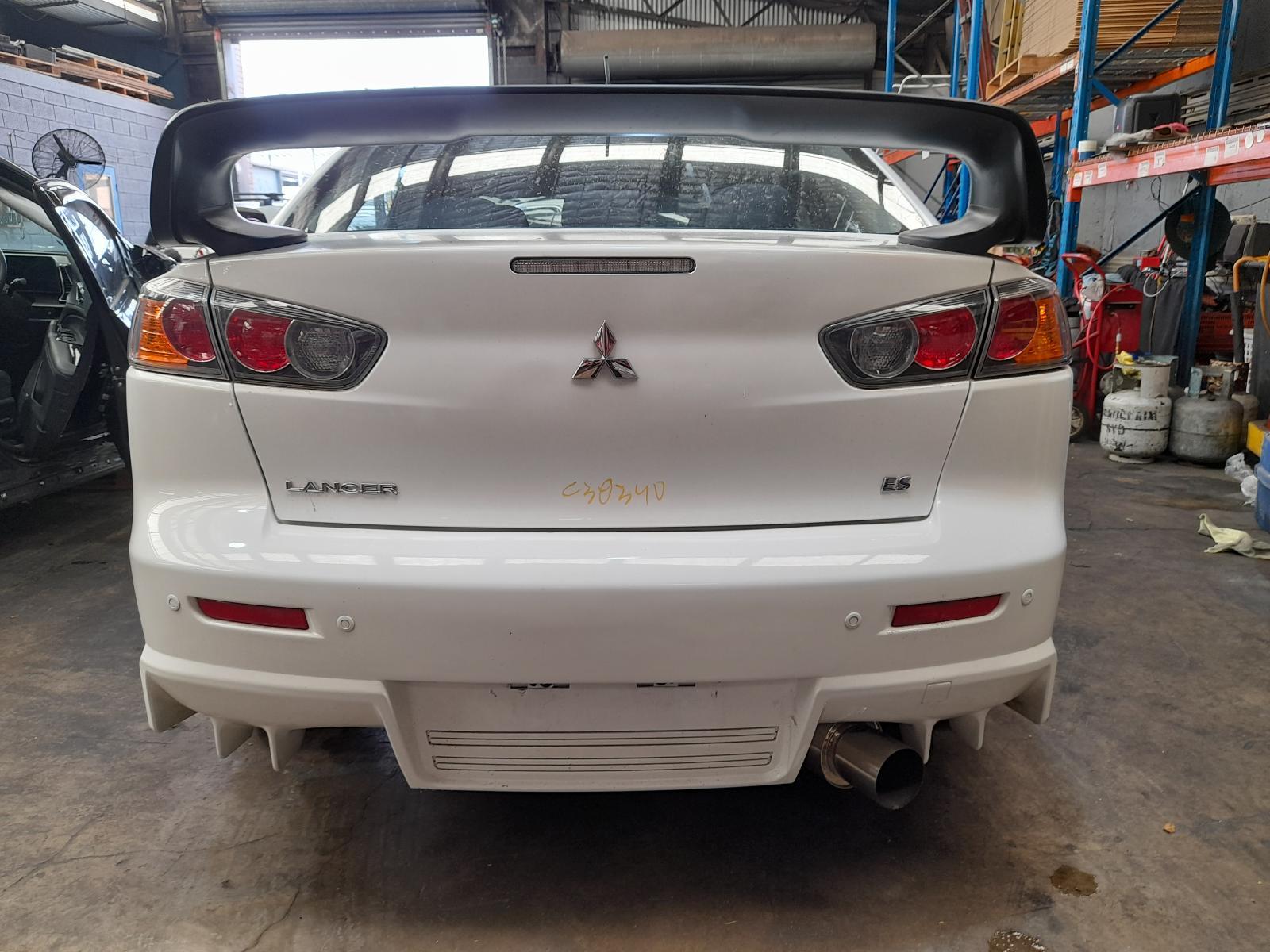 View Auto part Bootlid/Tailgate Mitsubishi Lancer 2010