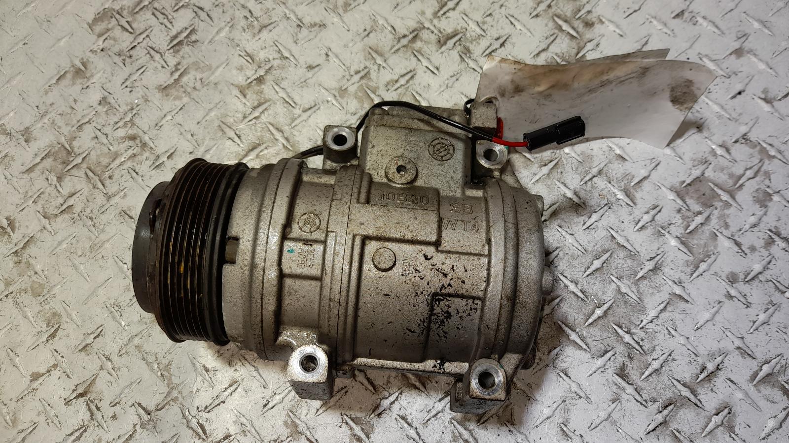 View Auto part A/C Compressor Ldv V80 2022