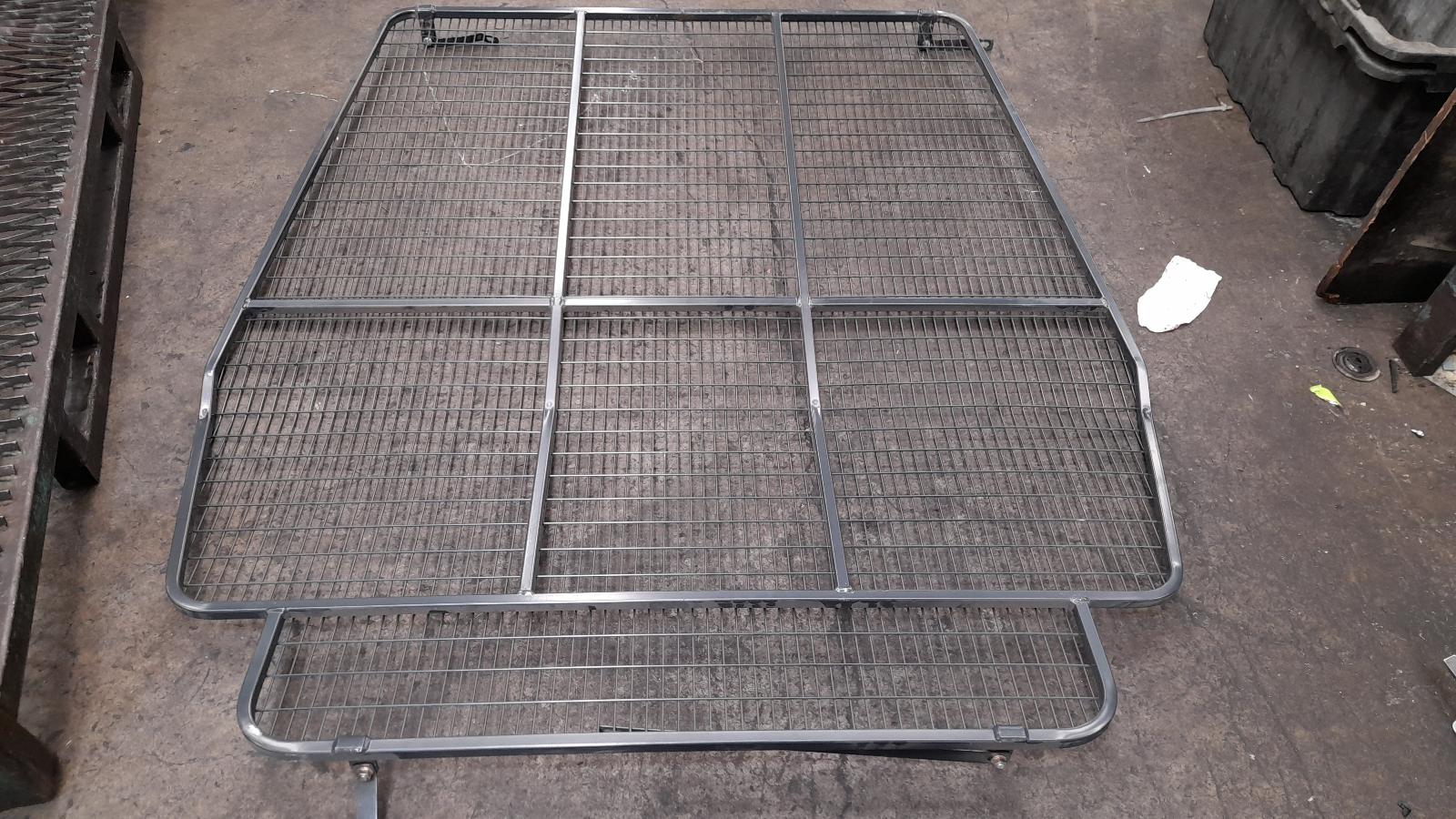 View Auto part Cargo Barrier Ldv V80 2022