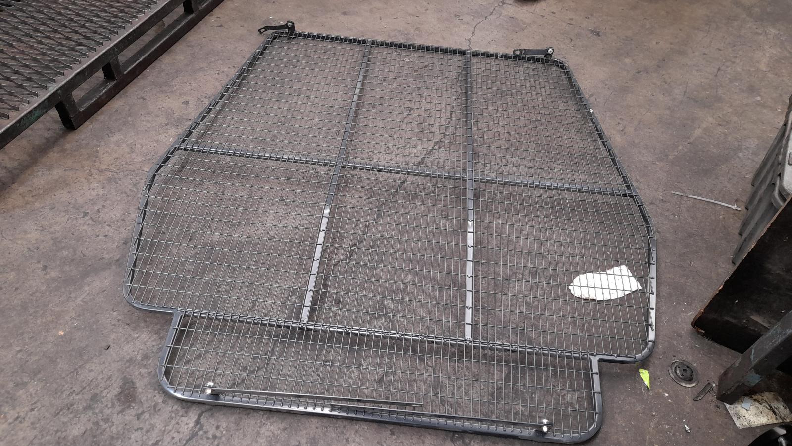 View Auto part Cargo Barrier Ldv V80 2022