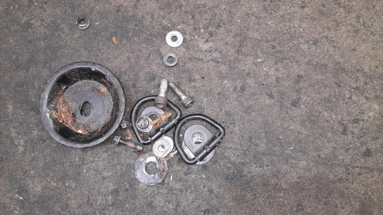 View Auto part Cargo Barrier Ldv V80 2022