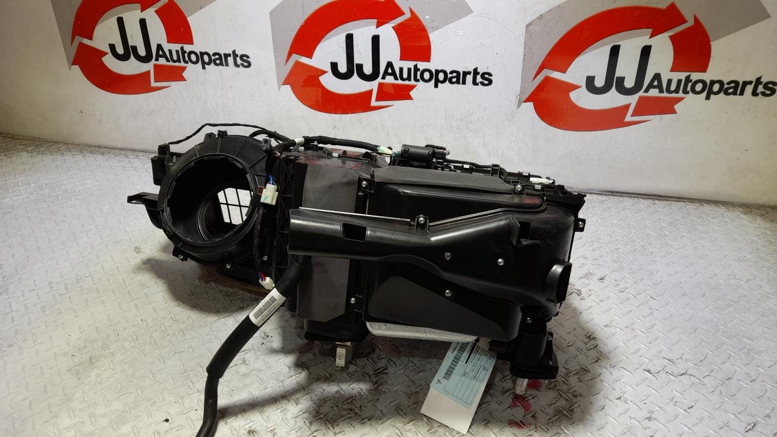 View Auto part A/C Evaporator Ldv V80 2022