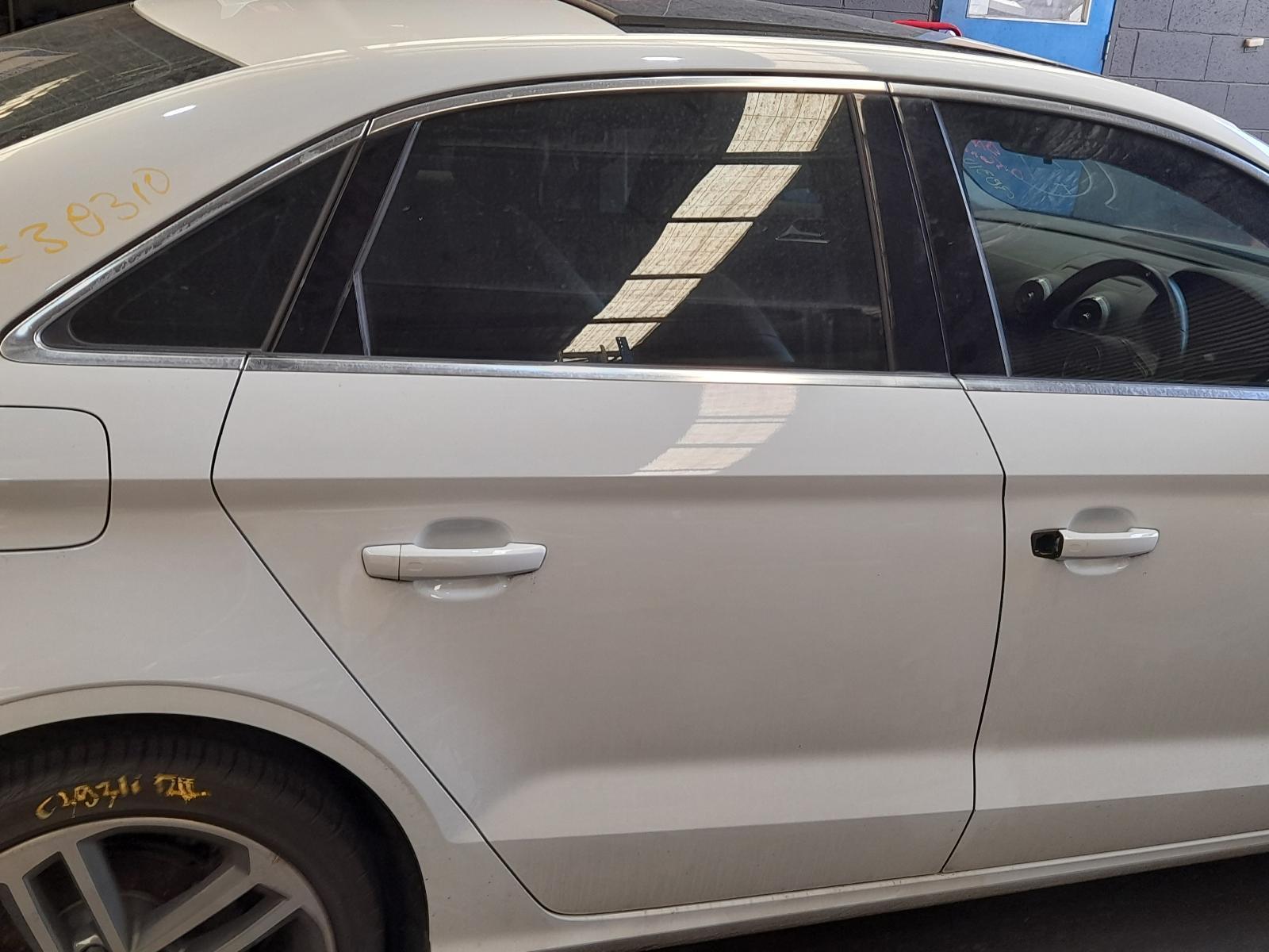 View Auto part Right Rear Door Sliding Audi A3 2017