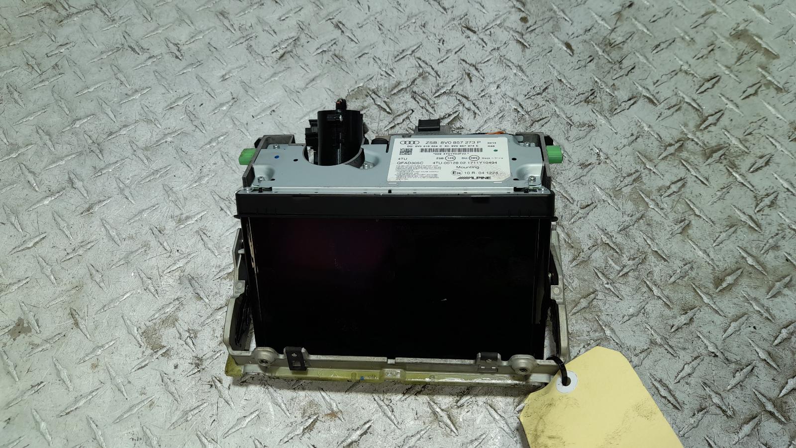 View Auto part Radio/Cd/Dvd/Sat/Tv Audi A3 2017