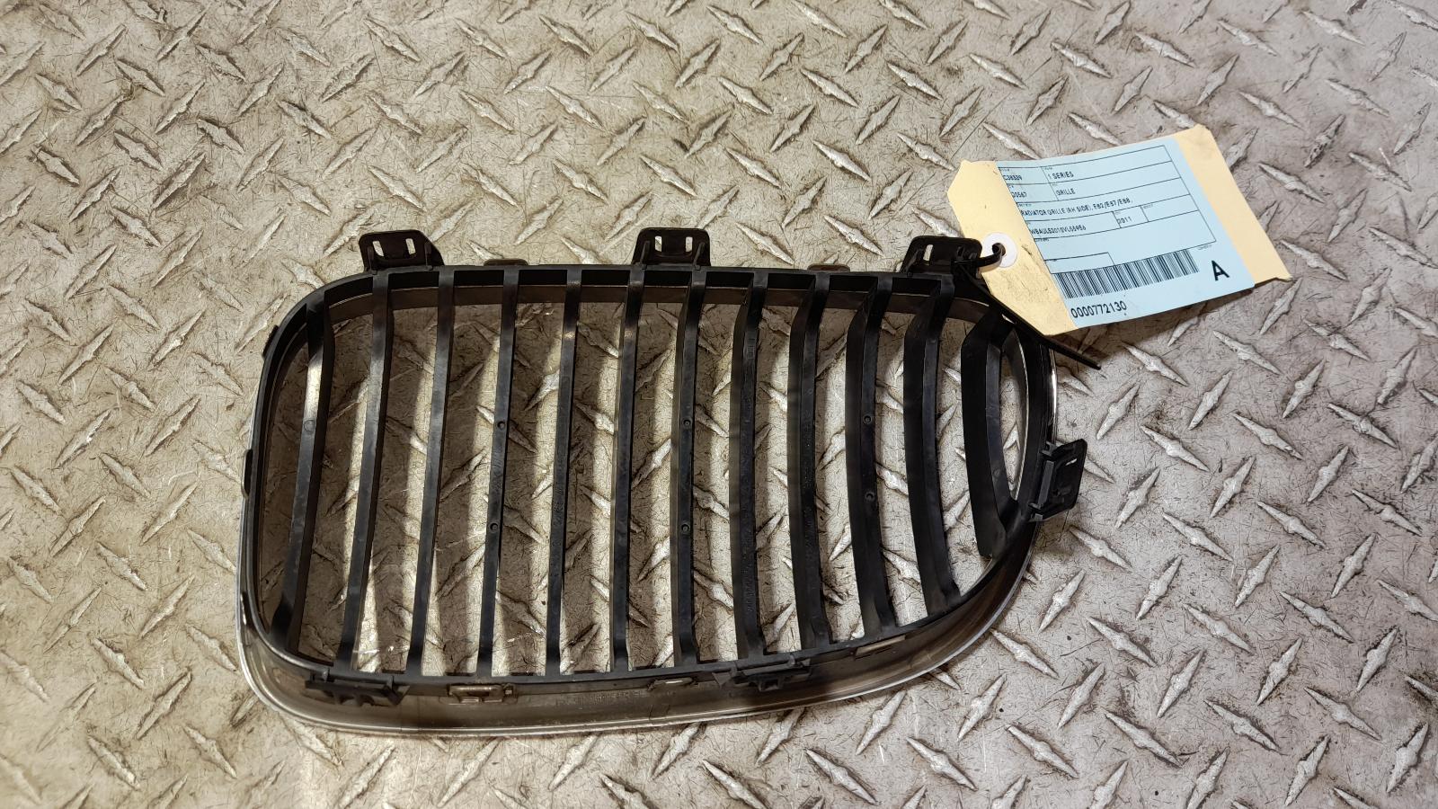 View Auto part Grille Bmw 1 Series 2011