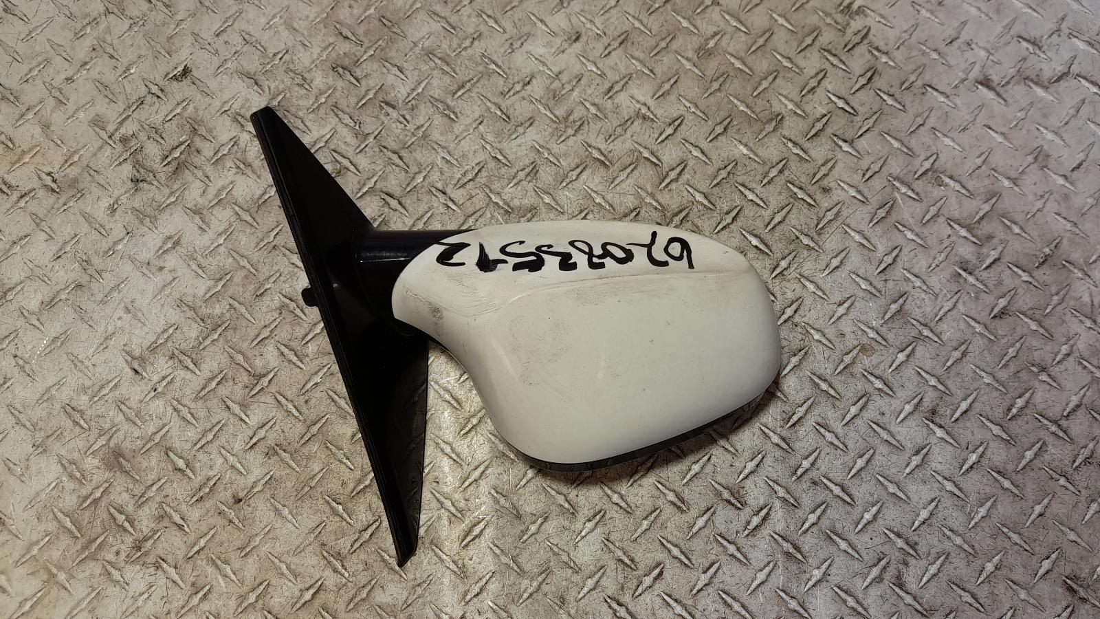 View Auto part Right Door Mirror Bmw 1 Series 2011