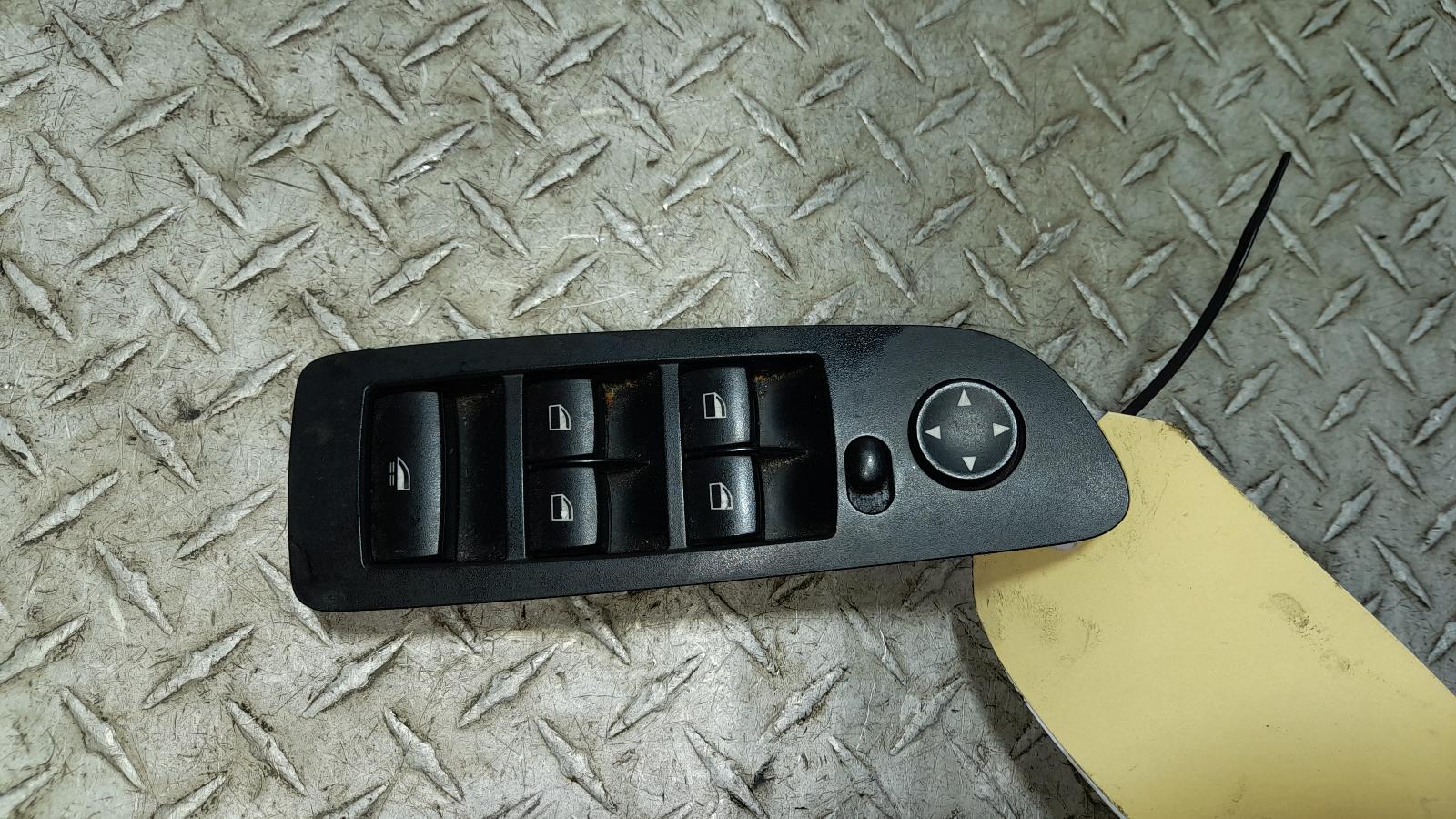 View Auto part Pwr Dr Wind Switch Bmw 1 Series 2011