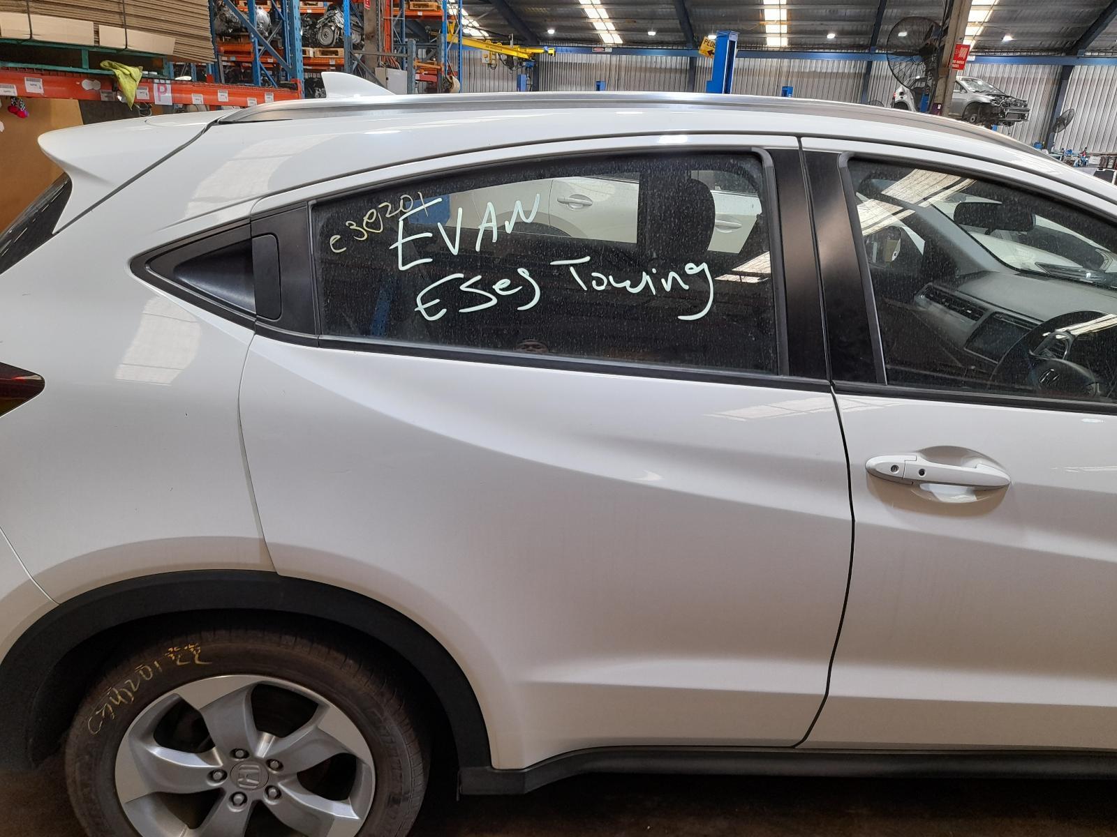 View Auto part Right Rear Door Sliding Honda Hrv 2016