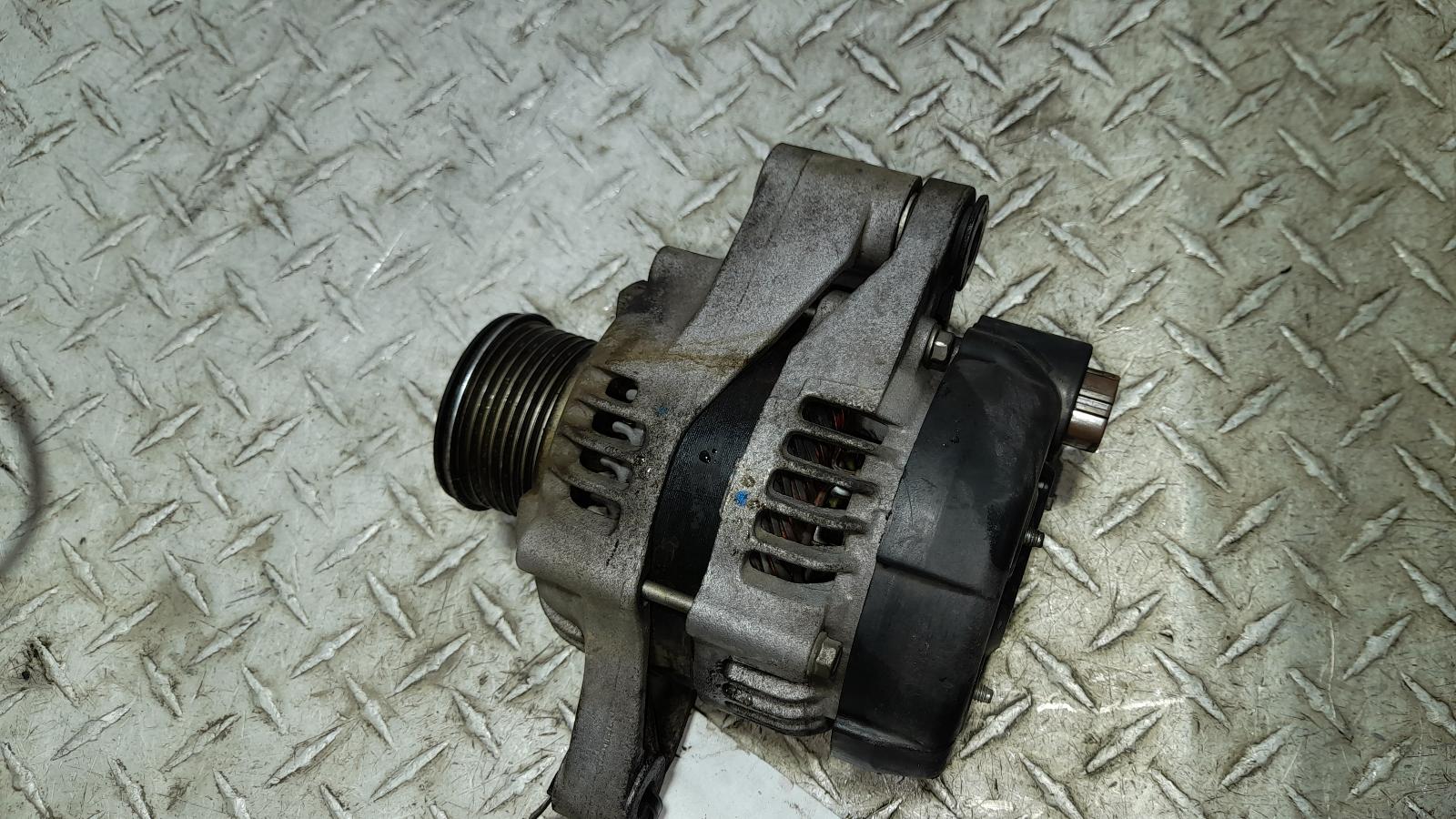 View Auto part Alternator Toyota Hilux 2015