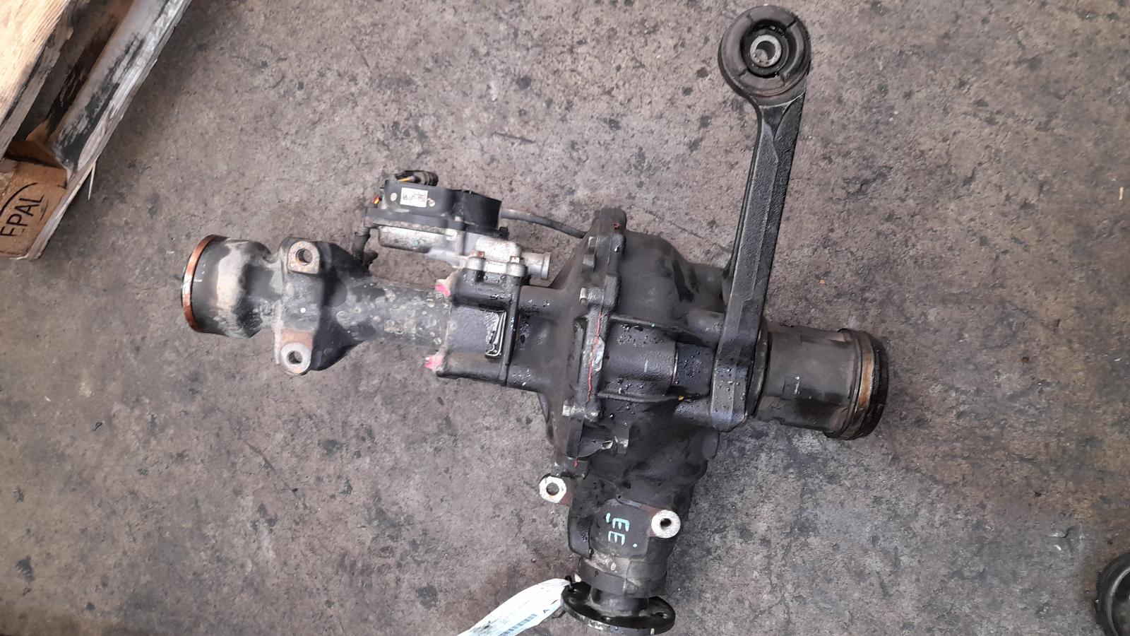 View Auto part Differential Centre Toyota Hilux 2015