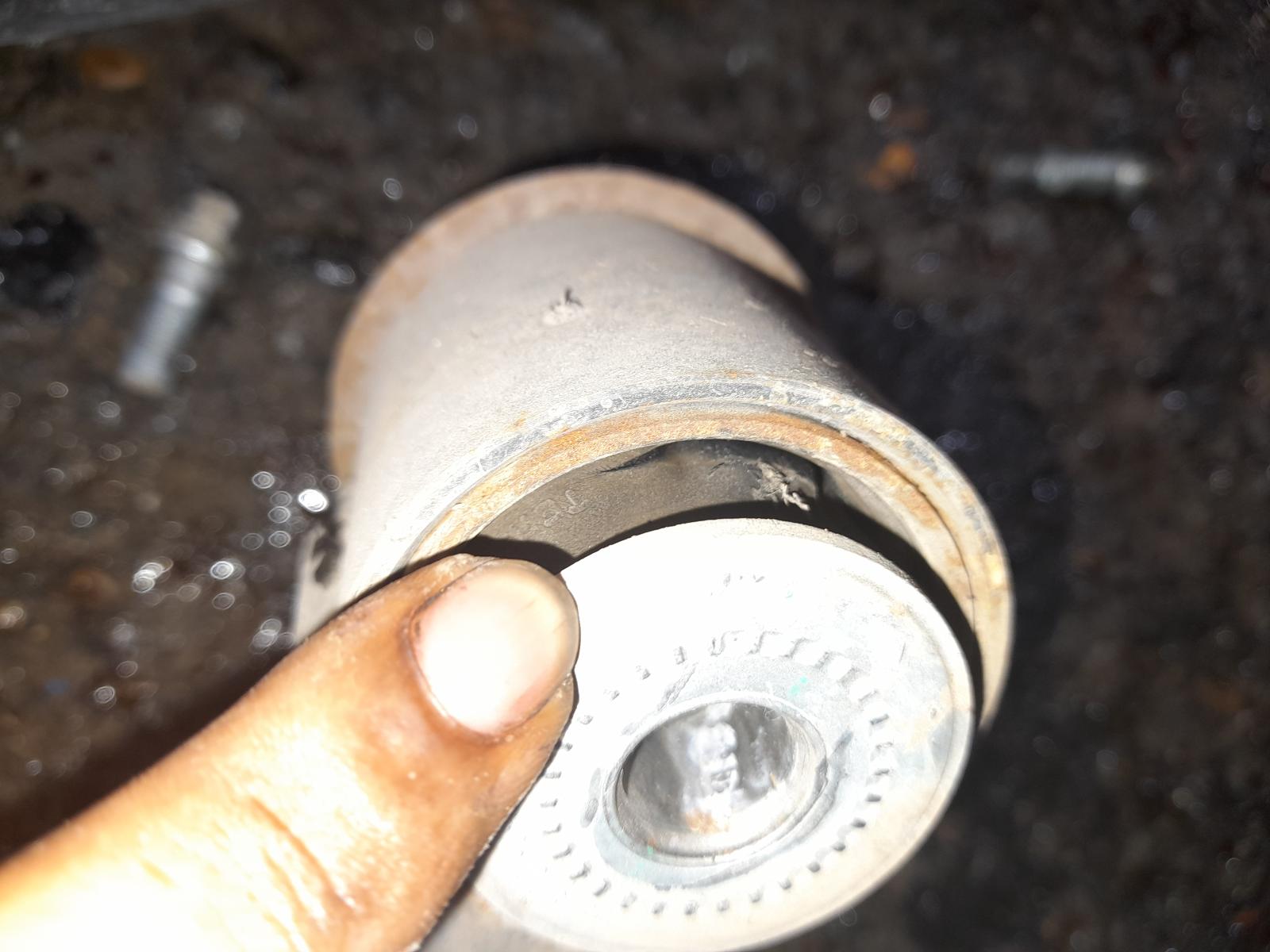 View Auto part Right Front Lower Control Arm Toyota Hilux 2015