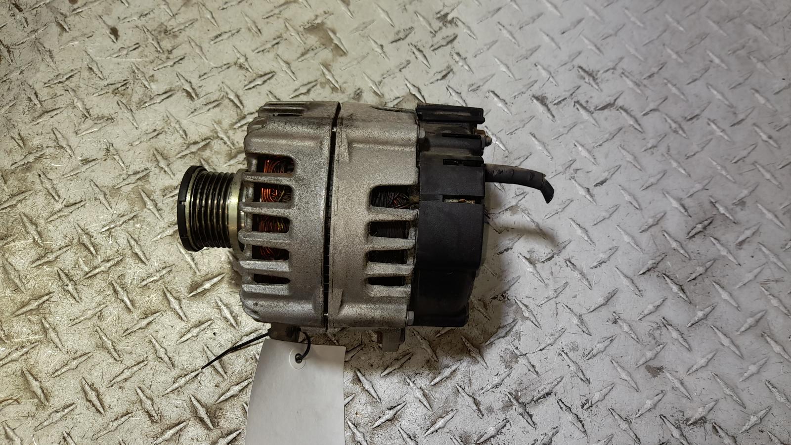 View Auto part Alternator Audi Q5 2013