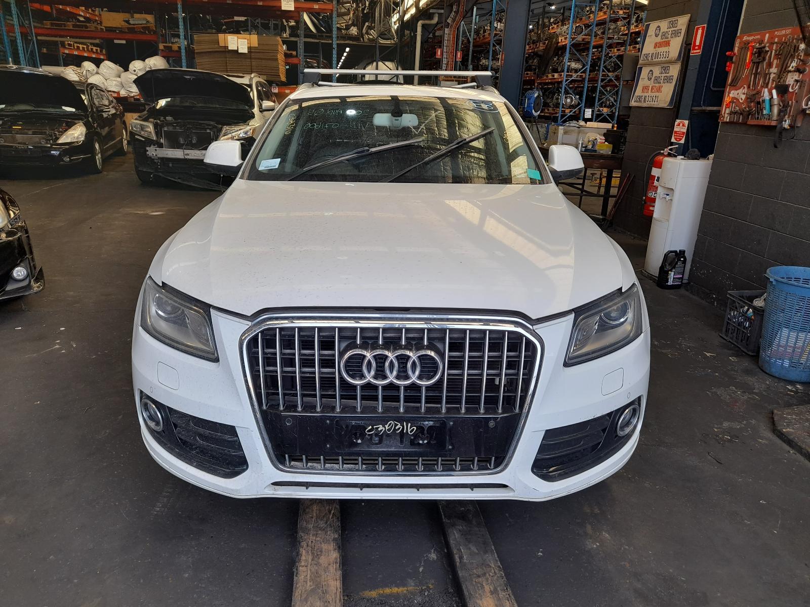 View Auto part Bonnet Audi Q5 2013