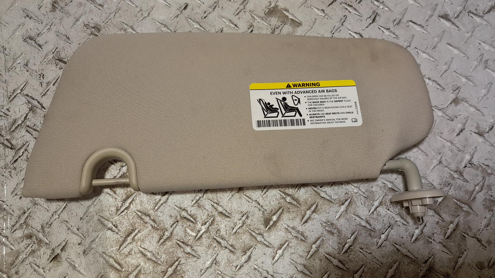 View Auto part Sunvisor Jeep Patriot 2011