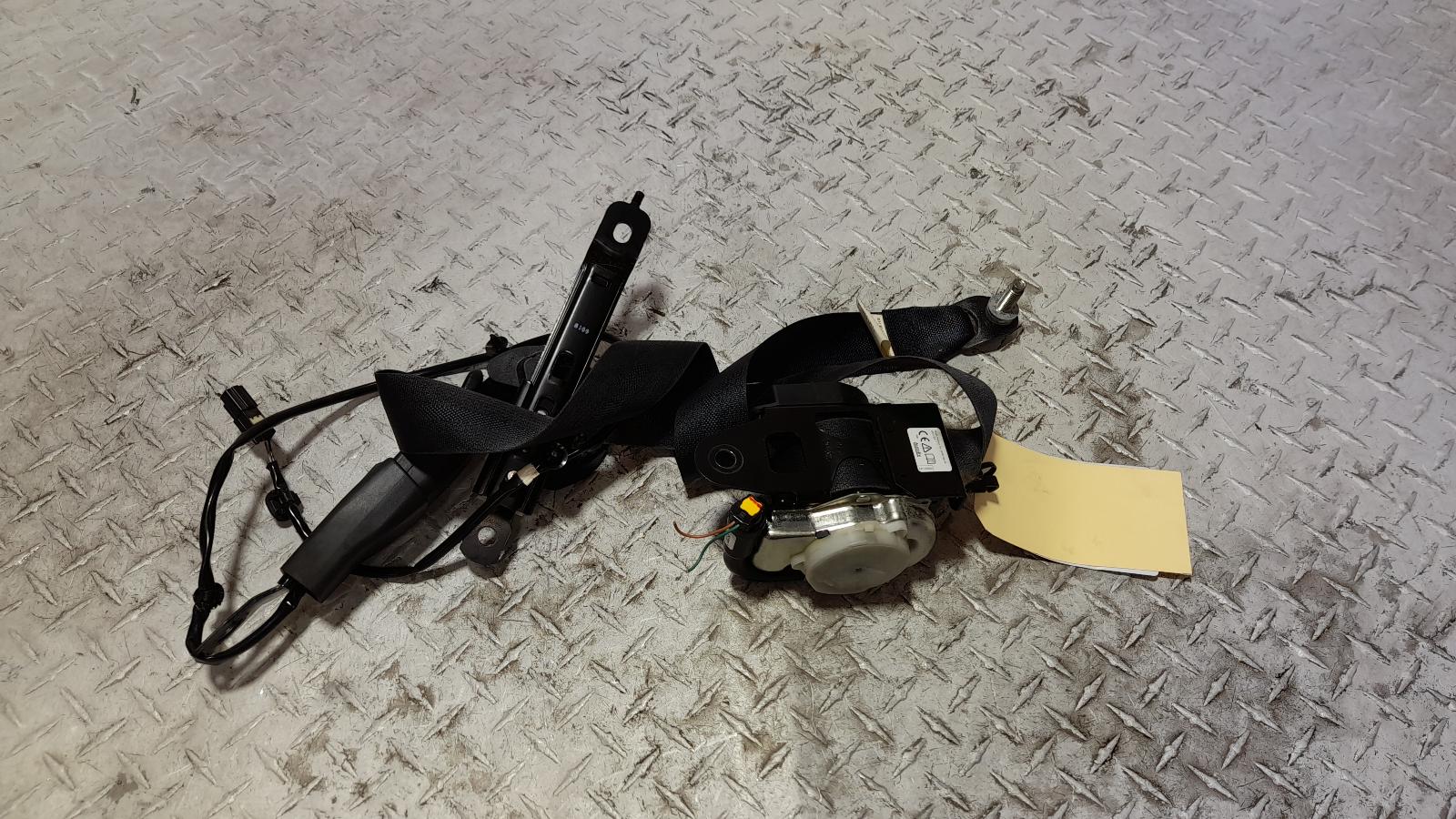 View Auto part Seatbelt/Stalk Mitsubishi Asx 2018