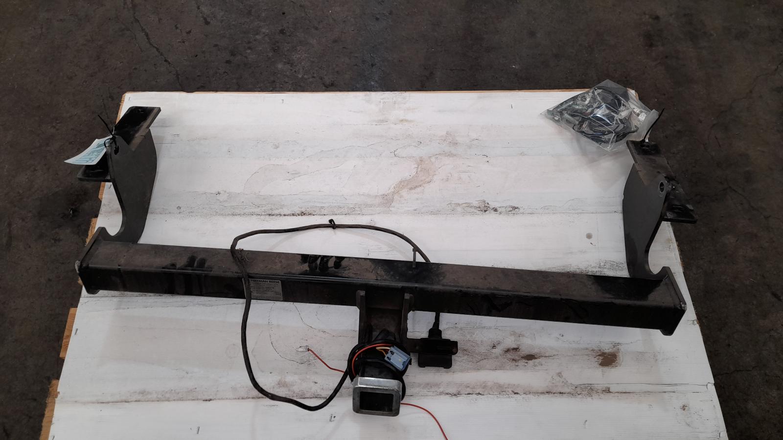 View Auto part Towbar Nissan Xtrail 2015