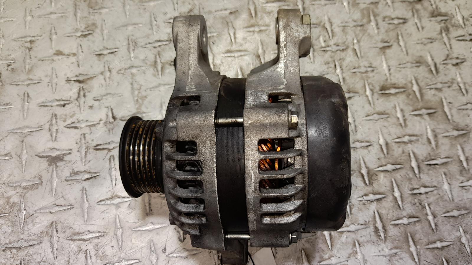 View Auto part Alternator Toyota Corolla 2015