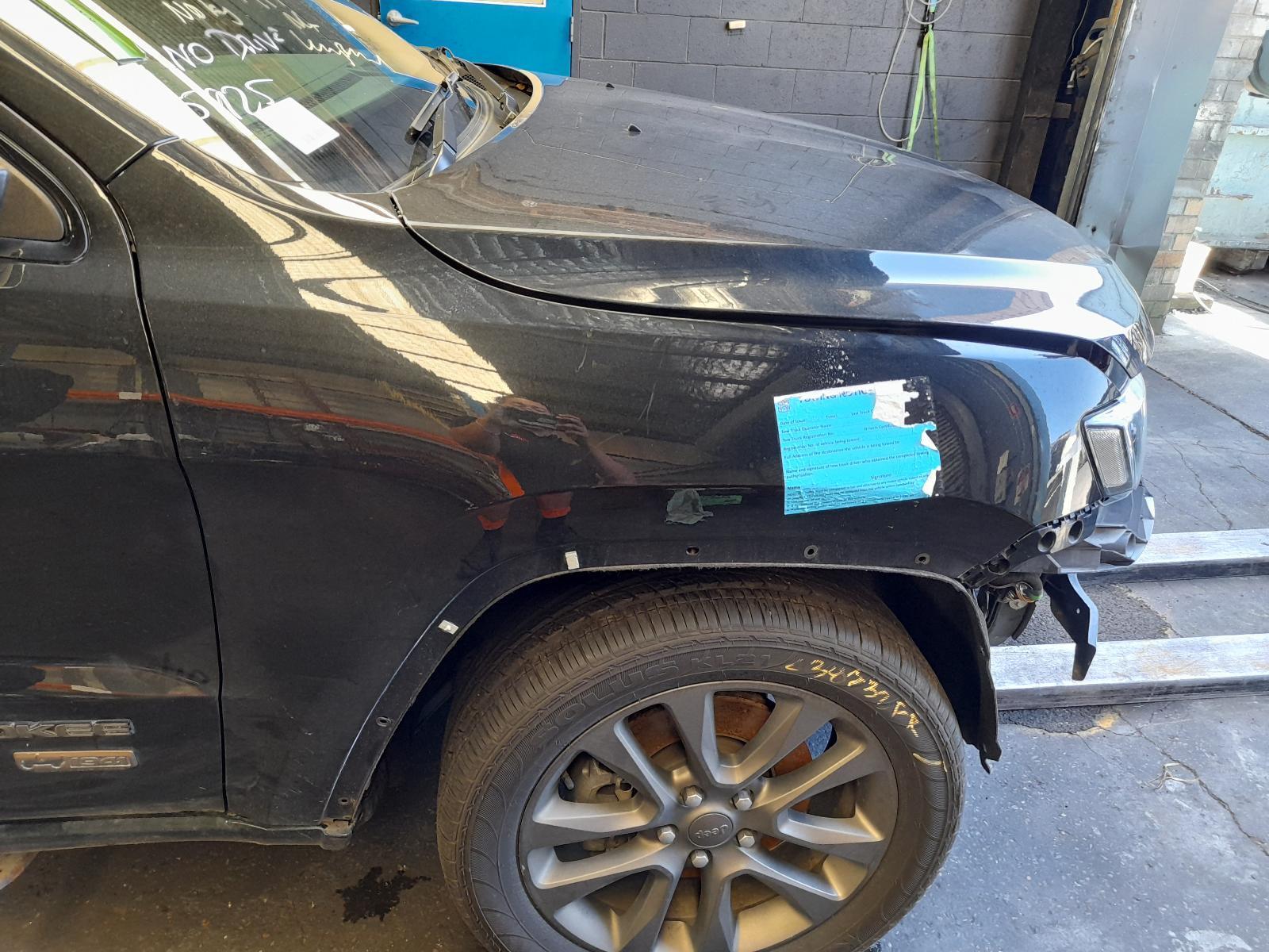 View Auto part Right Guard Jeep Grandcherokee 2016