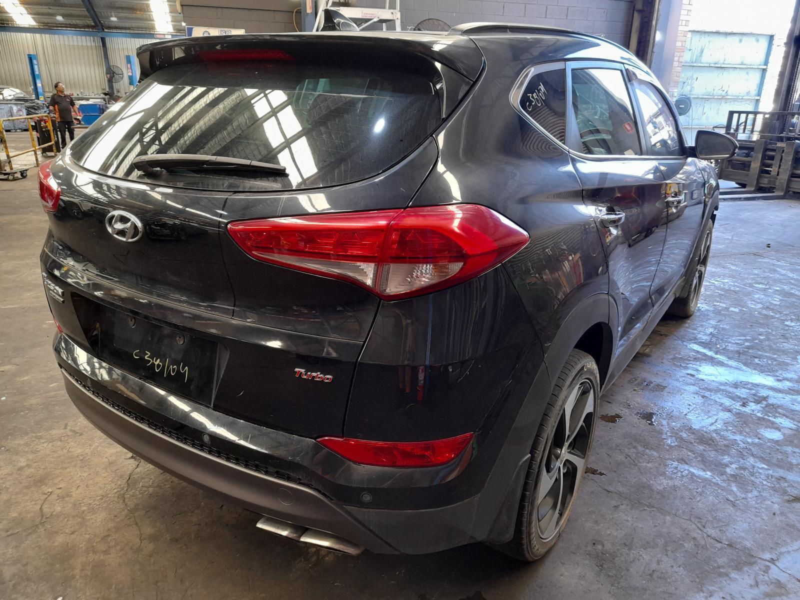 View Auto part Trans/Gearbox Hyundai Tucson 2015
