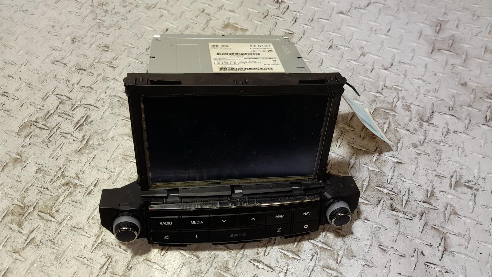 View Auto part Radio/Cd/Dvd/Sat/Tv Hyundai Tucson 2015