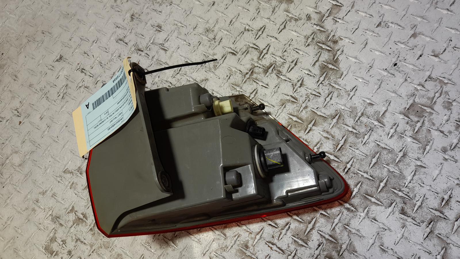 View Auto part Right Taillight Jeep Grandcherokee 2014