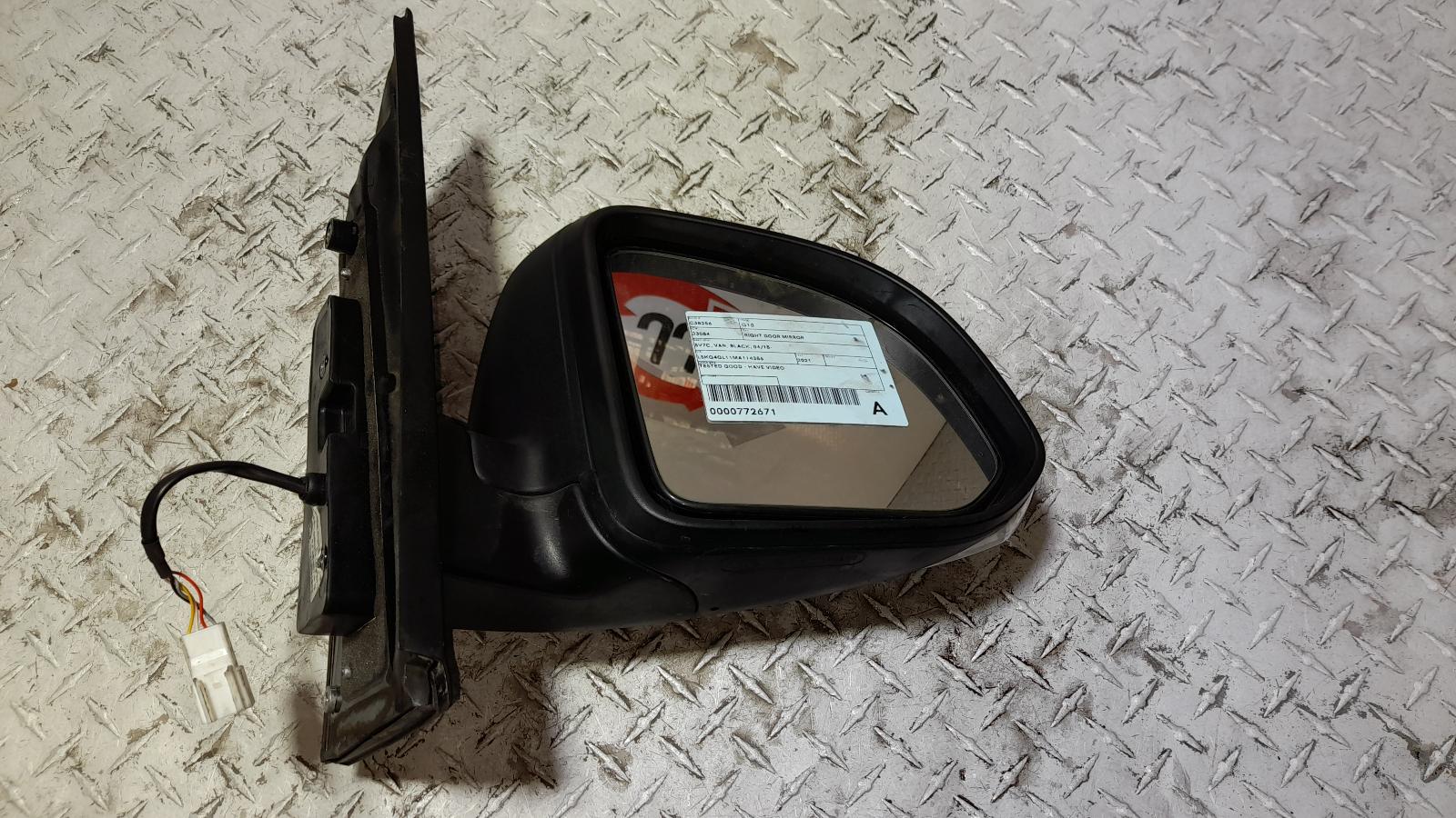 View Auto part Right Door Mirror Ldv G10 2021