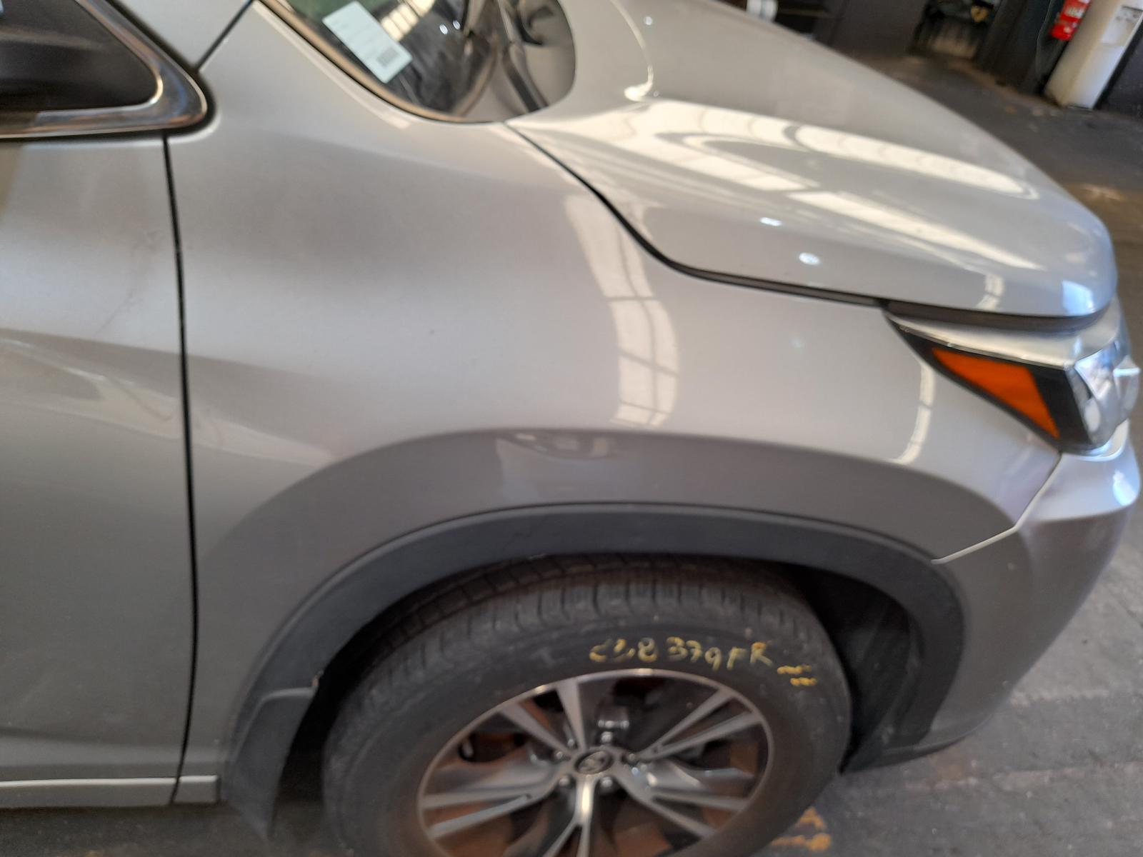 View Auto part Right Guard Toyota Kluger 2017