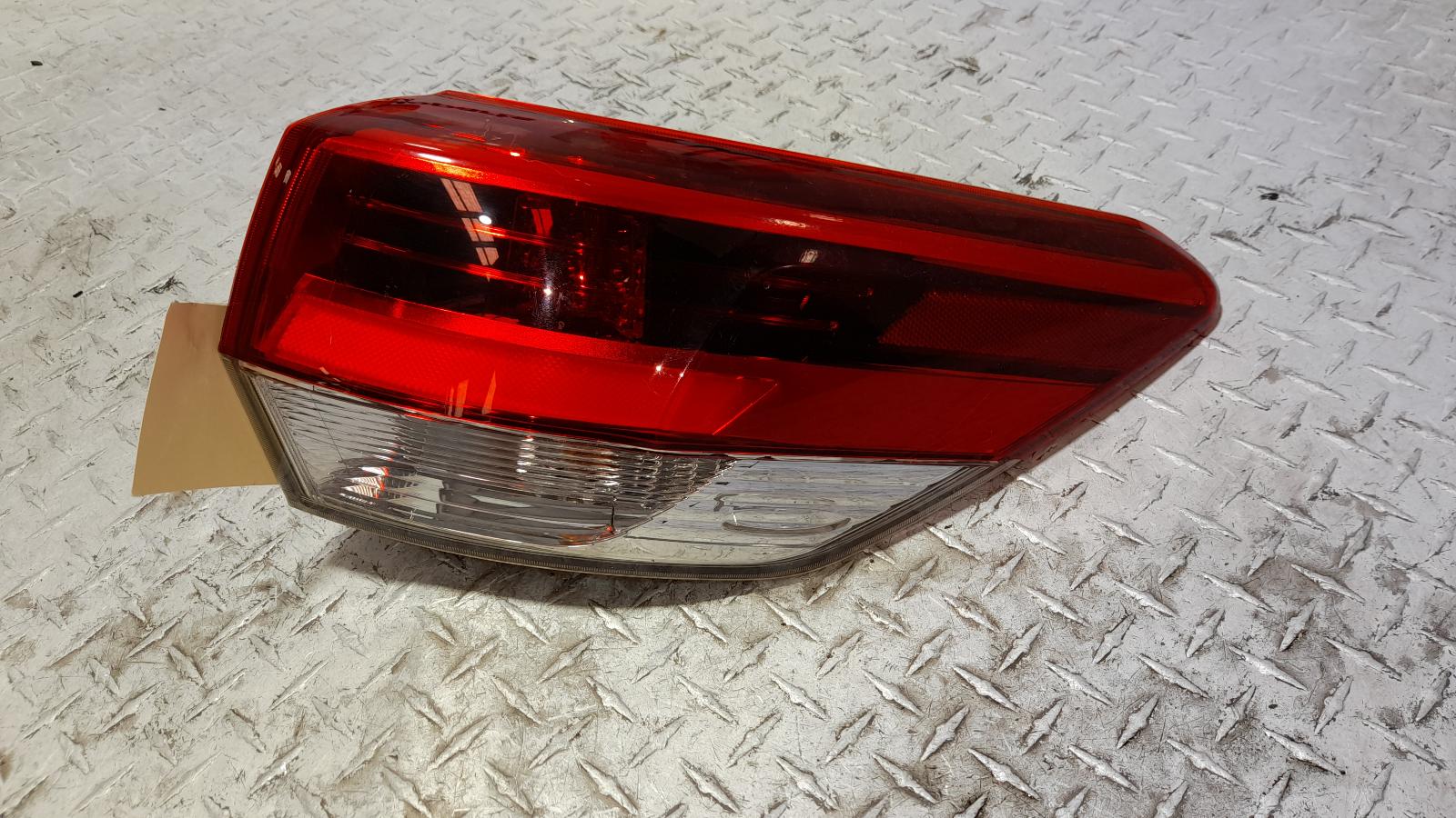 View Auto part Right Taillight Toyota Kluger 2017