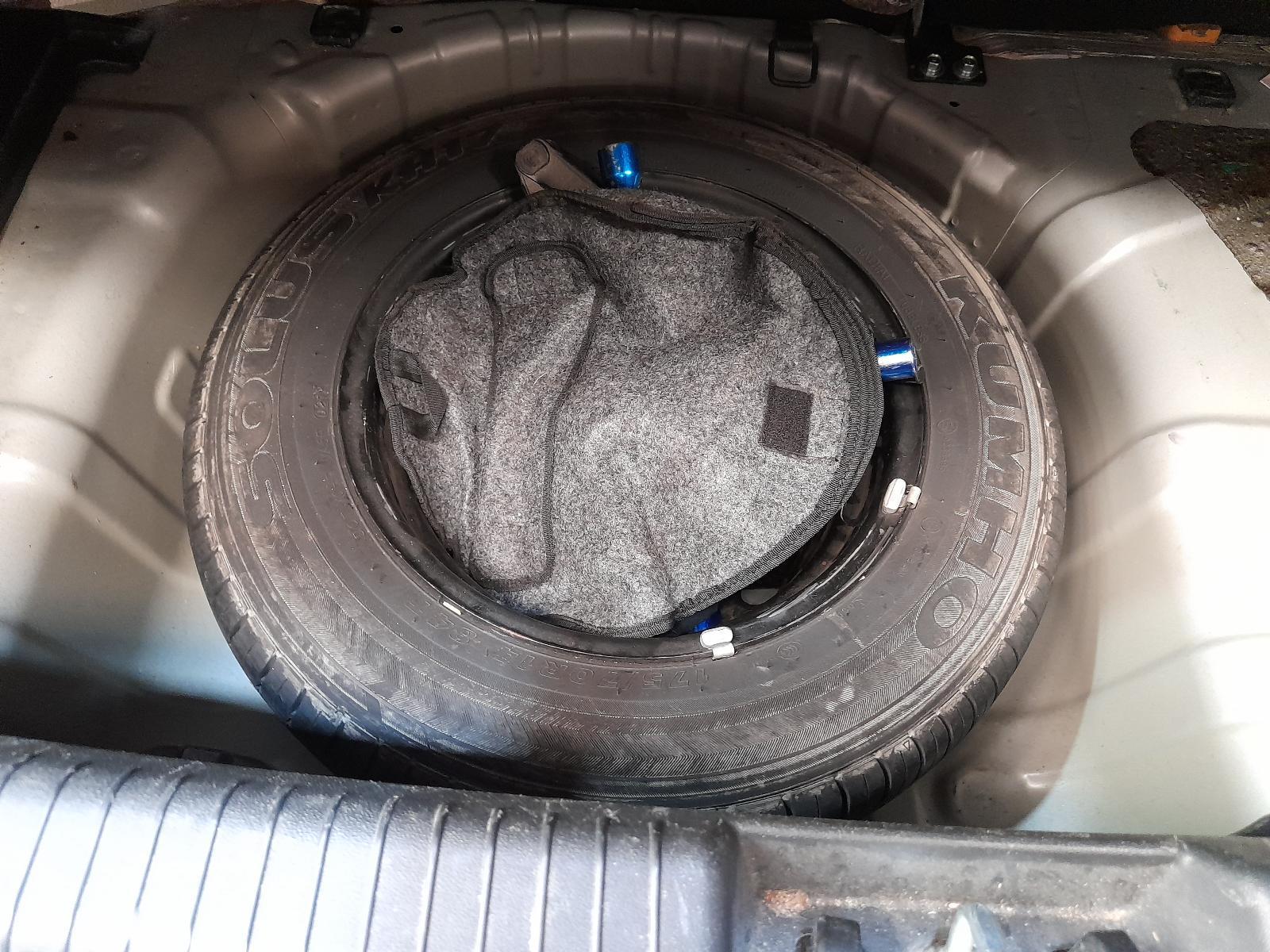 View Auto part Wheel Standard/Steel Hyundai I20 2012