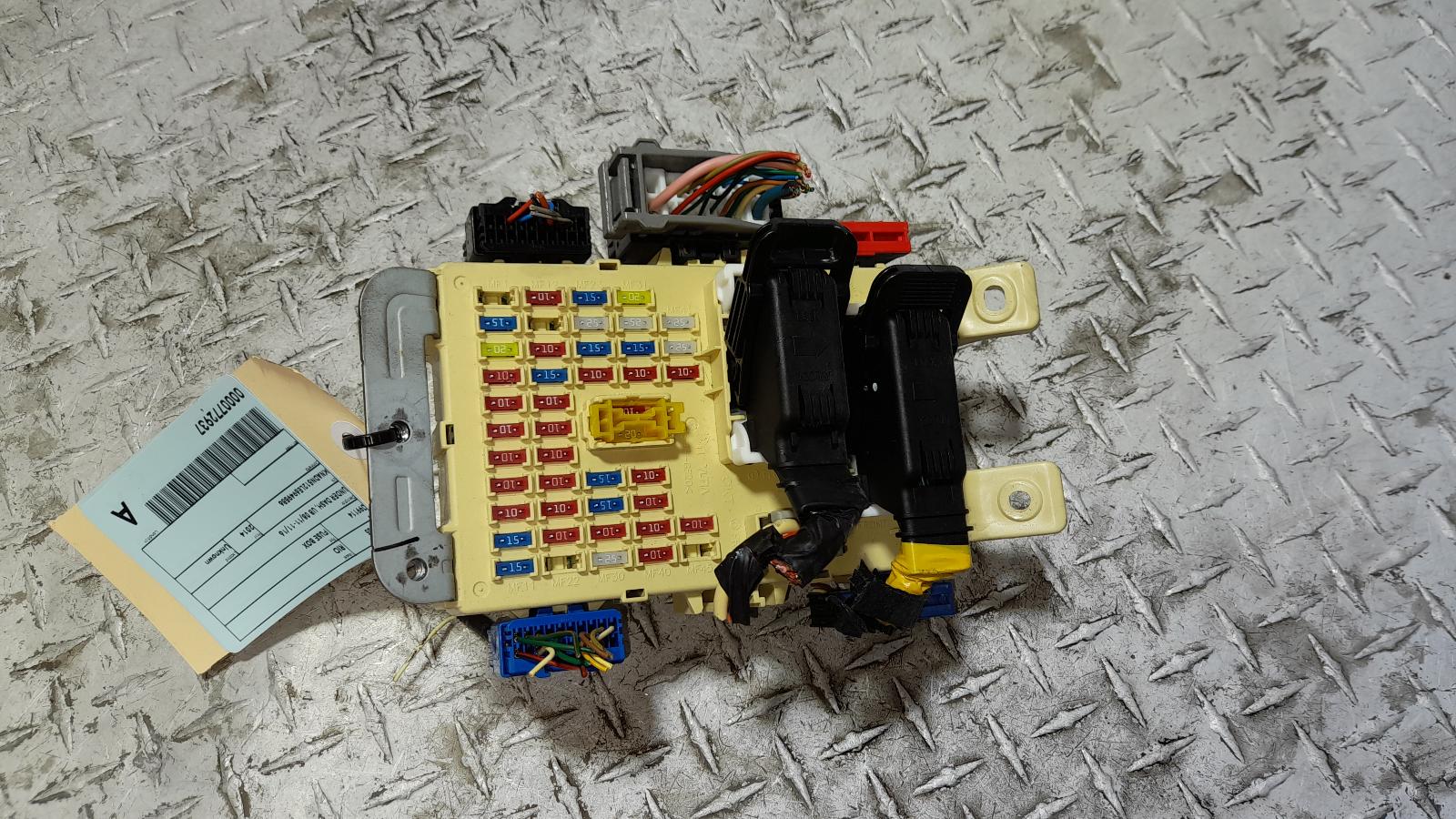 View Auto part Fuse Box Kia Rio 2014