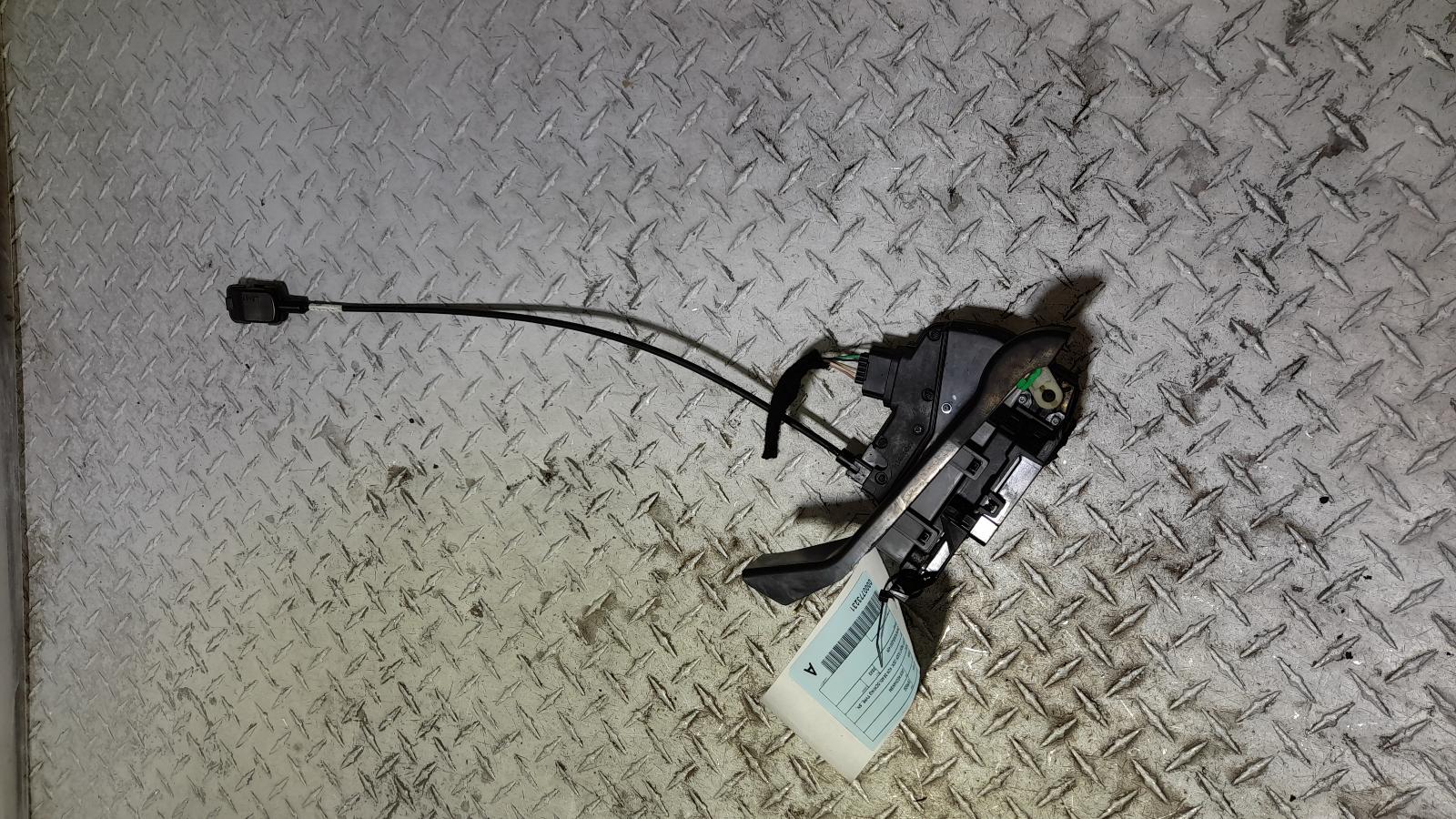 View Auto part Door/Boot/Gate Lock Mitsubishi Express 2020