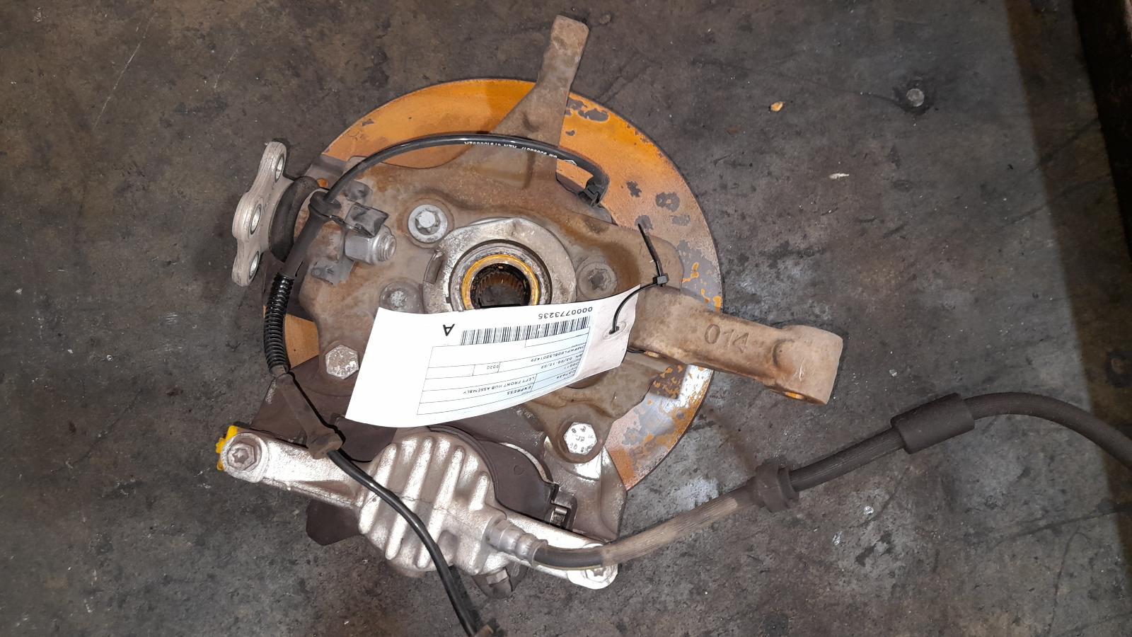 View Auto part Left Front Hub Assembly Mitsubishi Express 2020