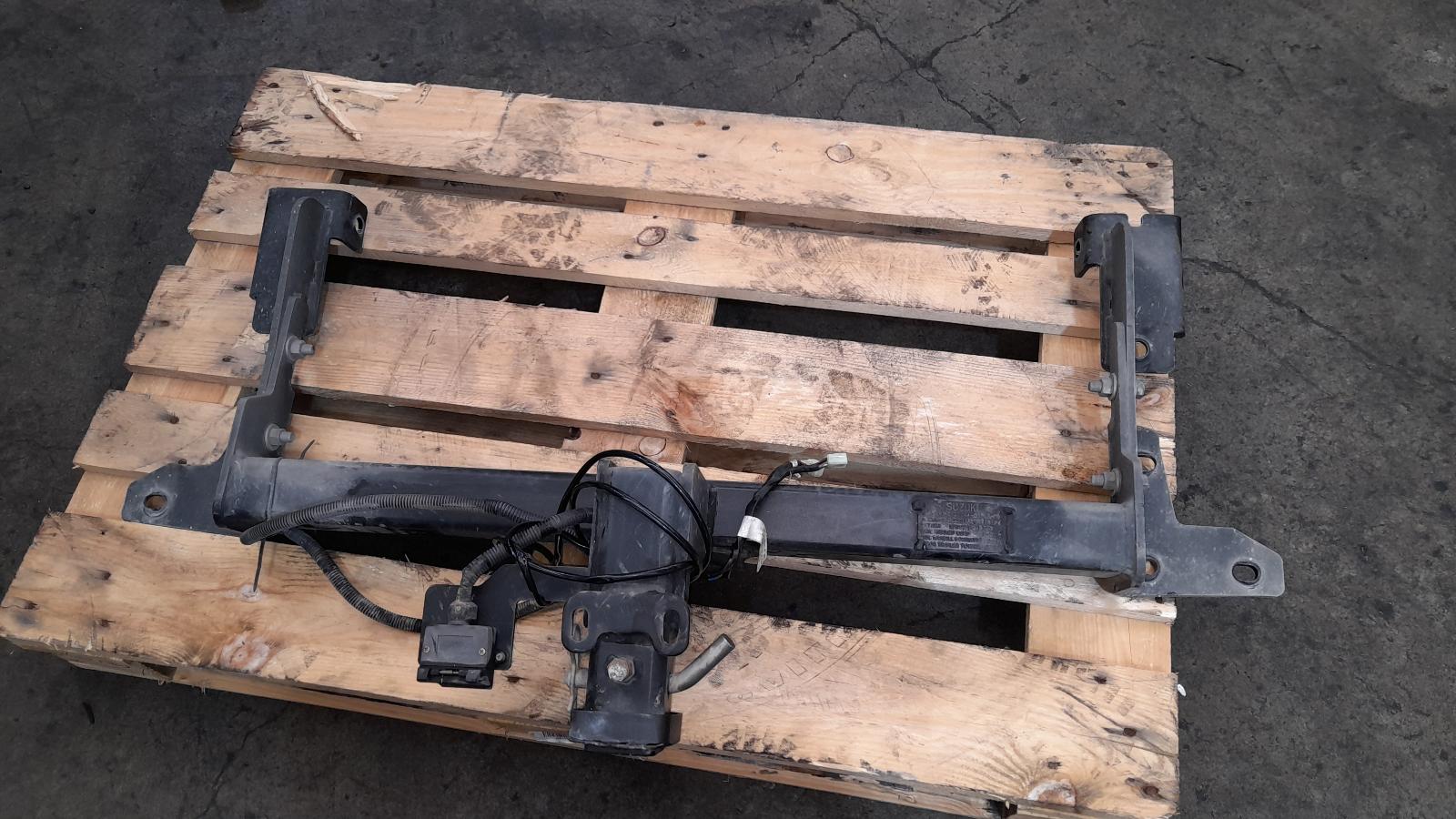 View Auto part Towbar Suzuki Vitara 2015