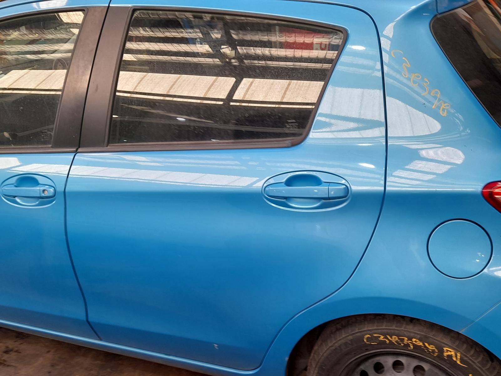 View Auto part Left Rear Door/Sliding Toyota Yaris 2017