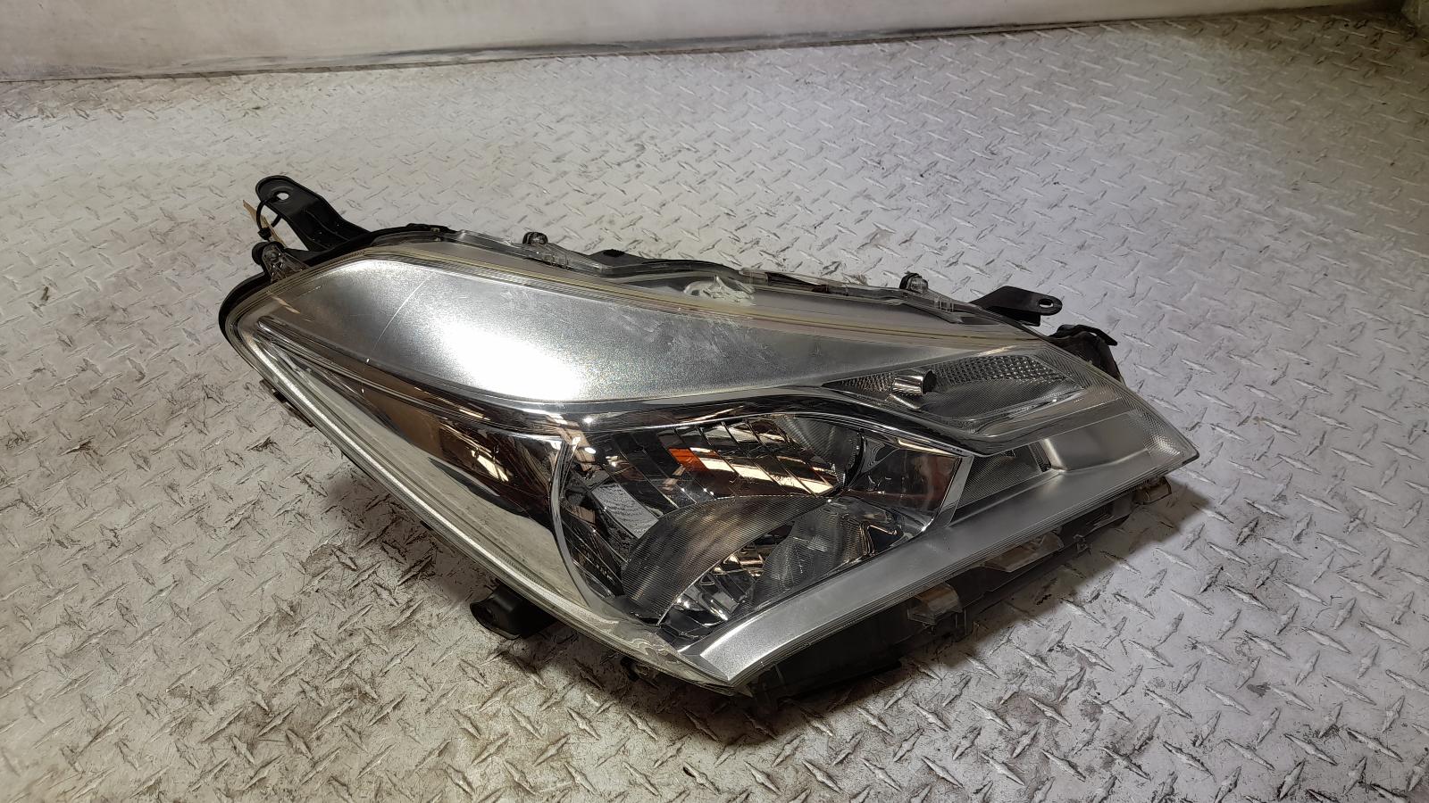 View Auto part Right Headlamp Toyota Yaris 2017