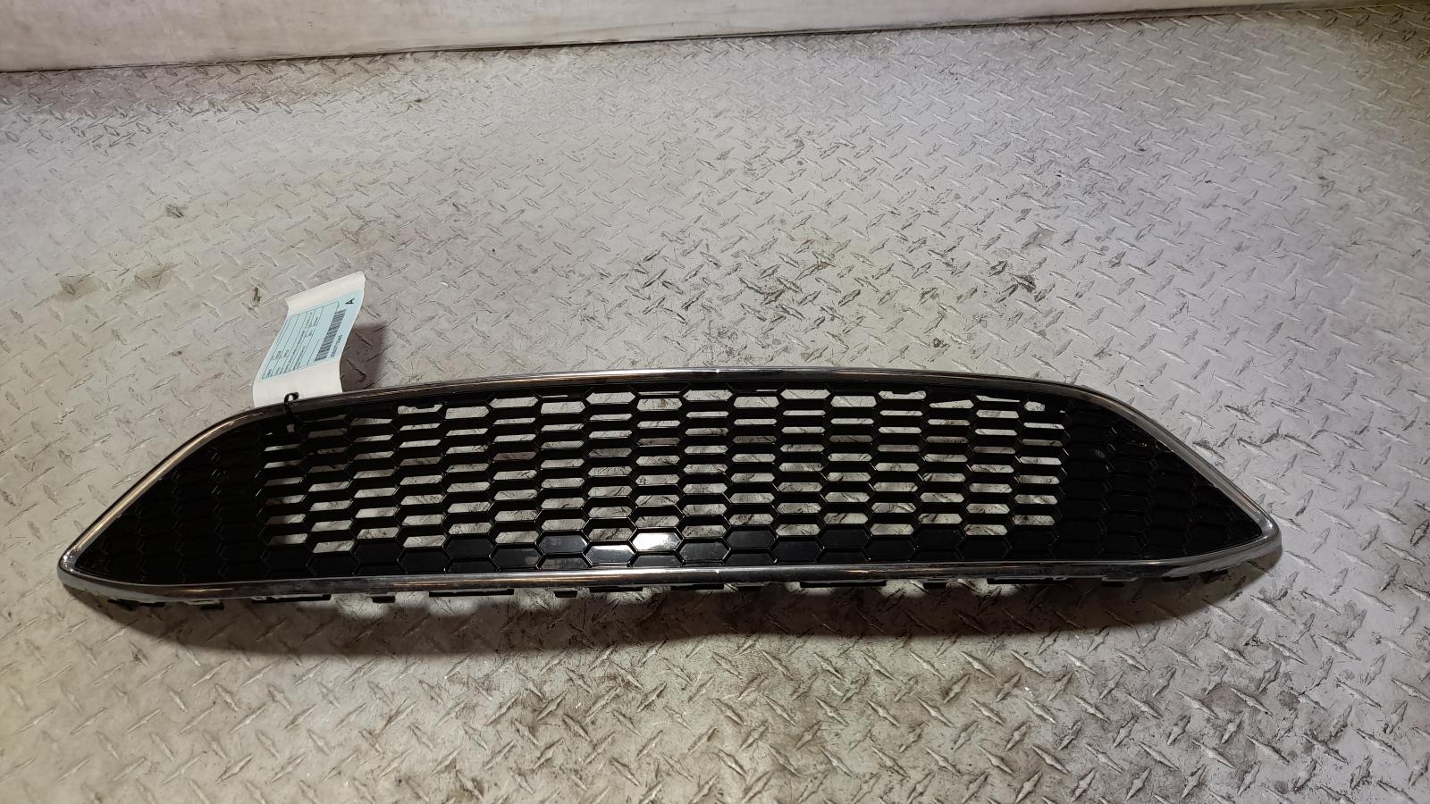 View Auto part Grille Ford Focus 2016