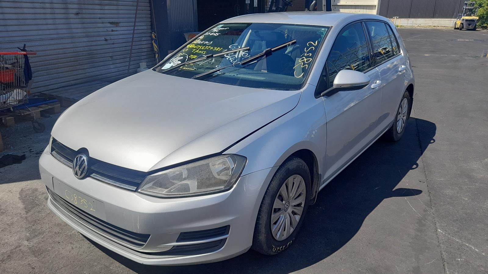 View Auto part Trans/Gearbox Volkswagen Golf 2014