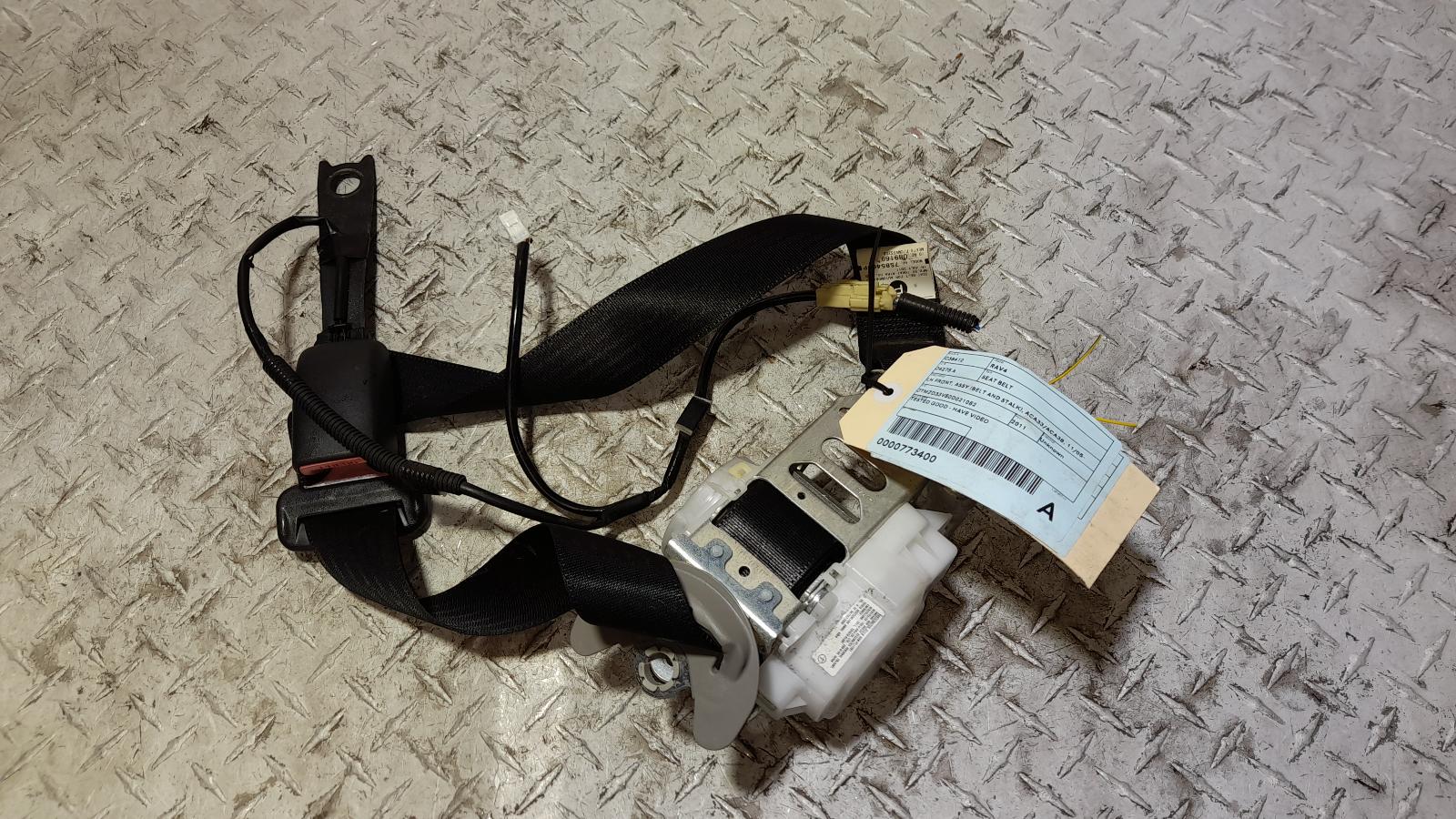 View Auto part Seatbelt/Stalk Toyota Rav4 2011