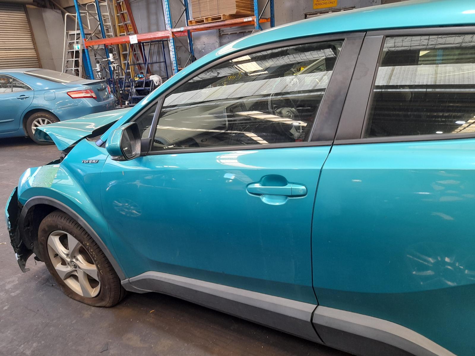 View Auto part Left Front Door Toyota C-hr 2017