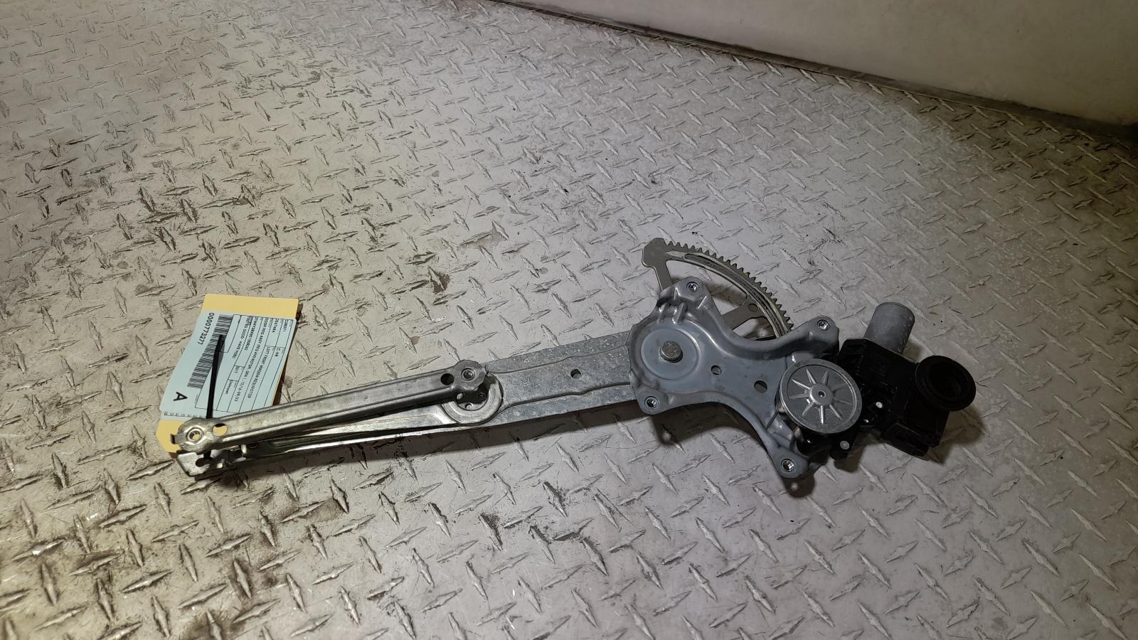 View Auto part Left Front Window Reg/Motor Toyota C-hr 2017