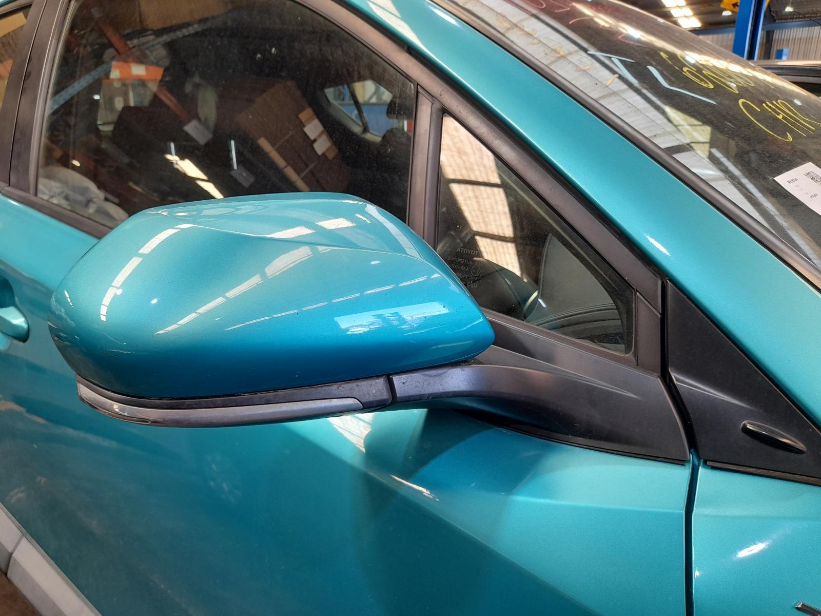 View Auto part Right Door Mirror Toyota C-hr 2017