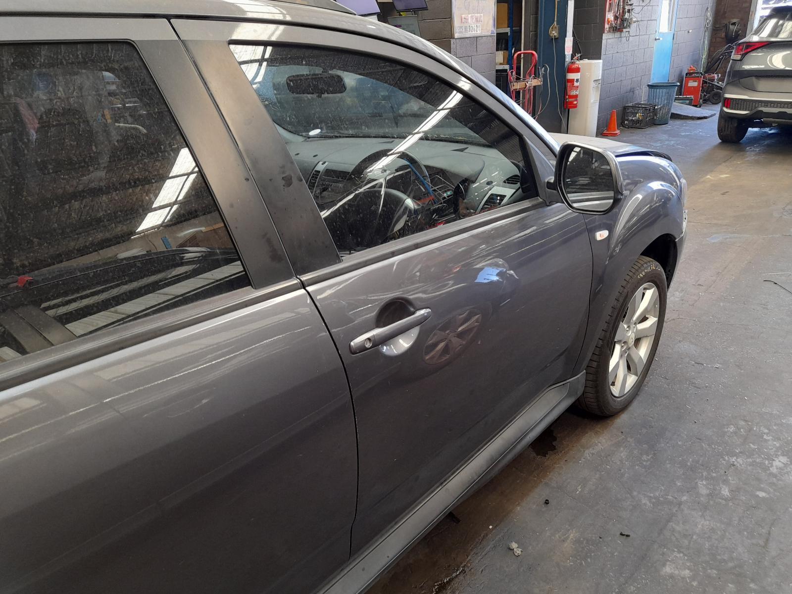 View Auto part Right Front Door Mitsubishi Outlander 2012