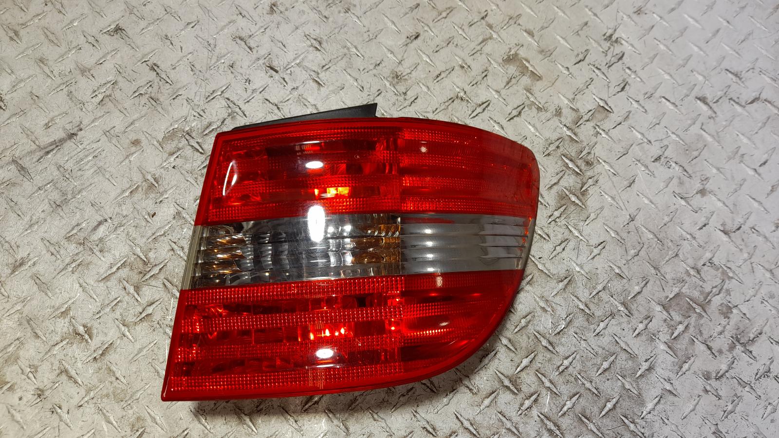 View Auto part Right Taillight Mercedes B Class 2010