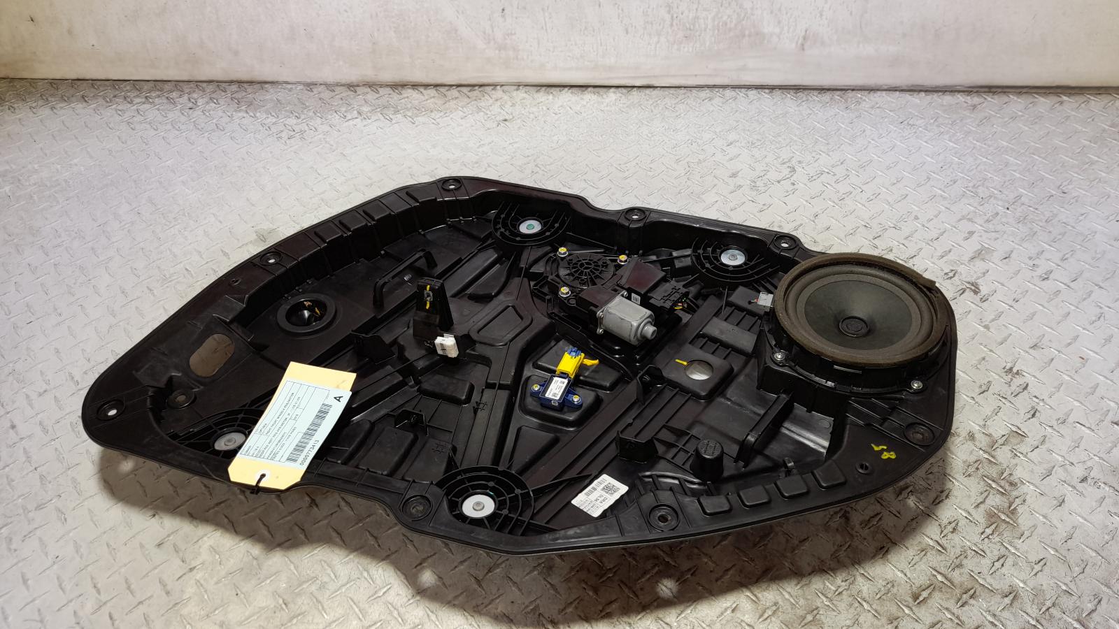 View Auto part Right Front Window Reg/Motor Kia Optima 2015