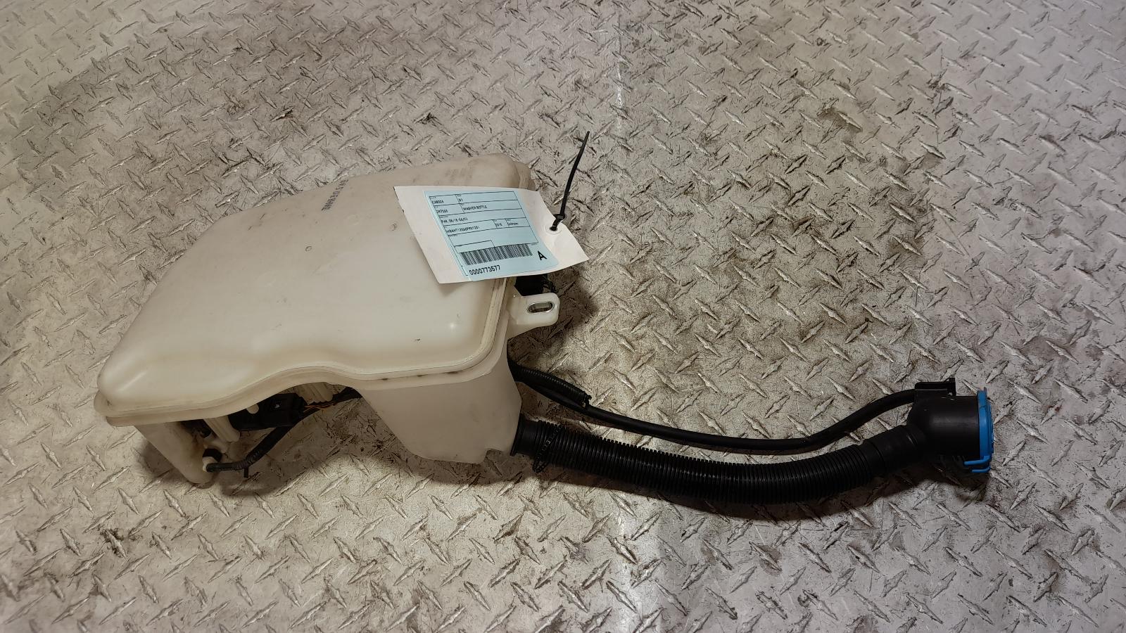 View Auto part Washer Bottle Bmw X1 2015